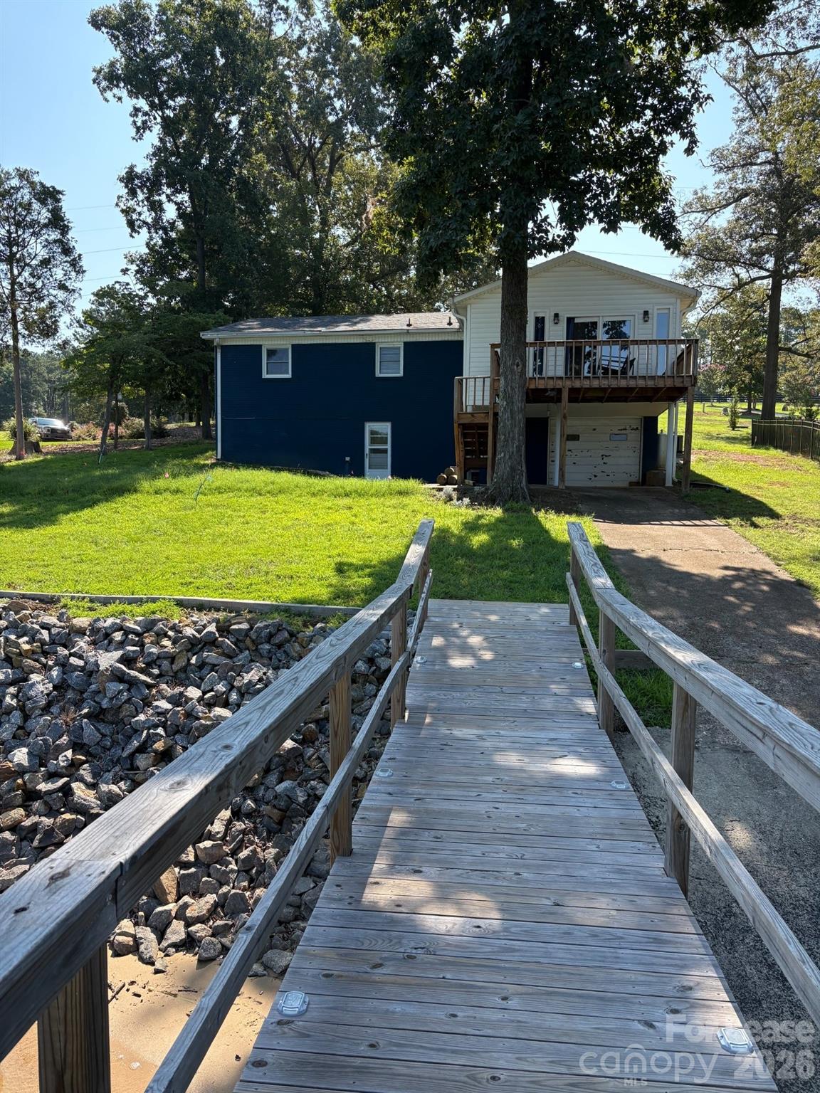 7750 Anglers Way Property Photo 8
