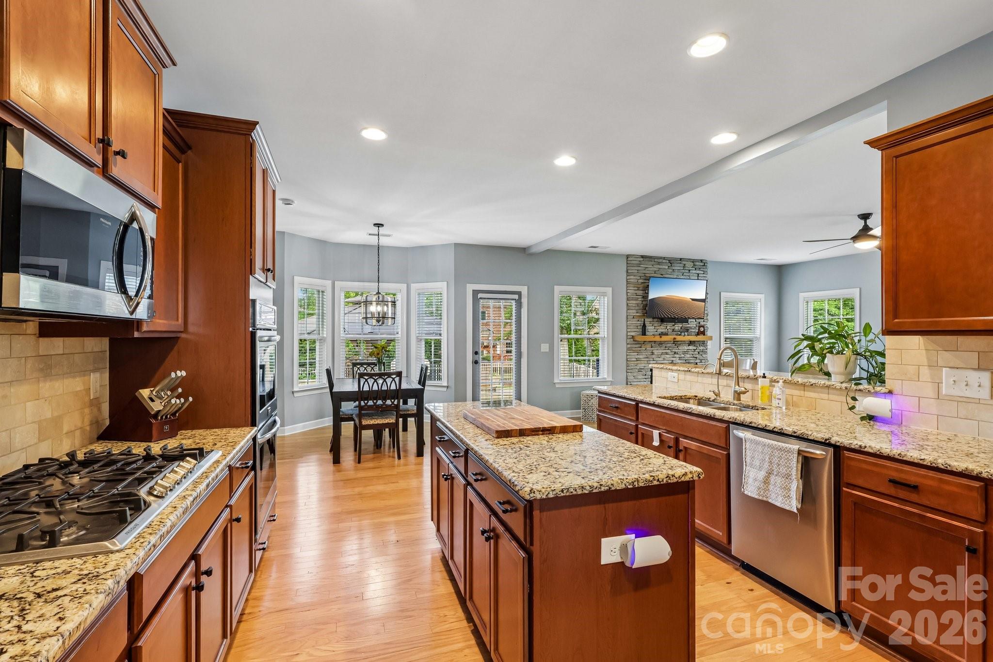 3812 Litchfield Drive Property Photo 18
