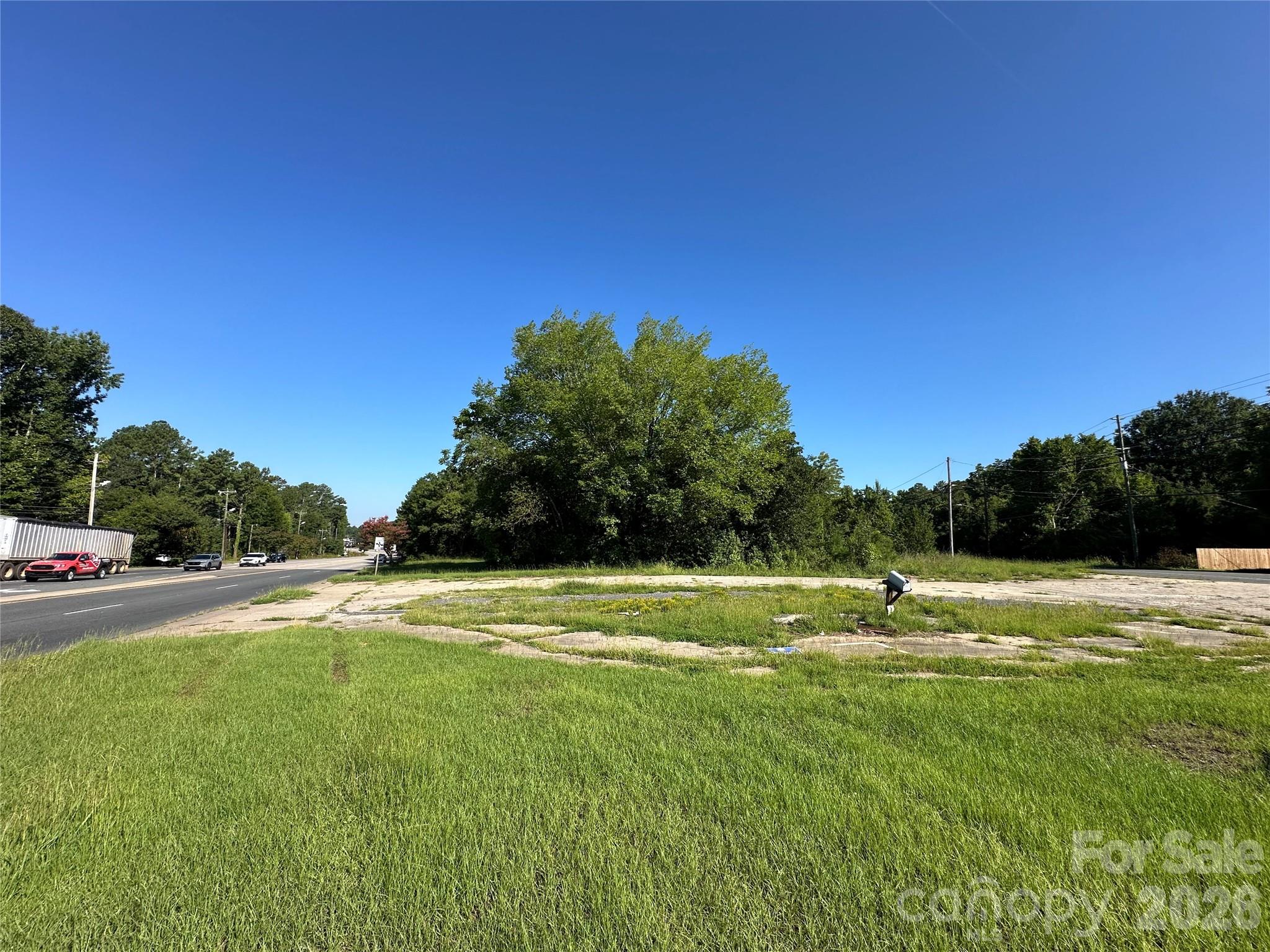 930 W Us Hwy 74 Highway Property Photo 4