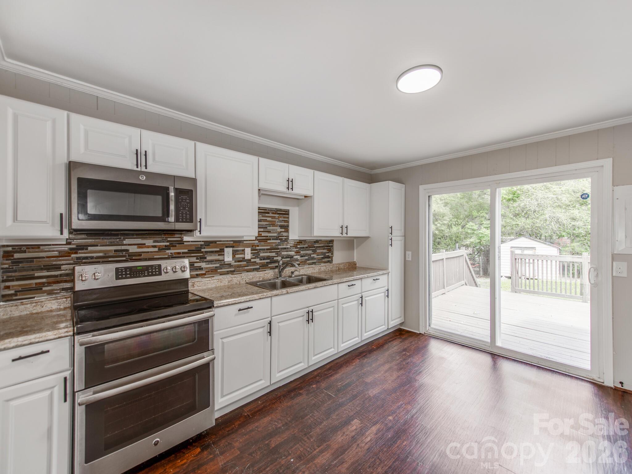 331 Park Road Property Photo 7