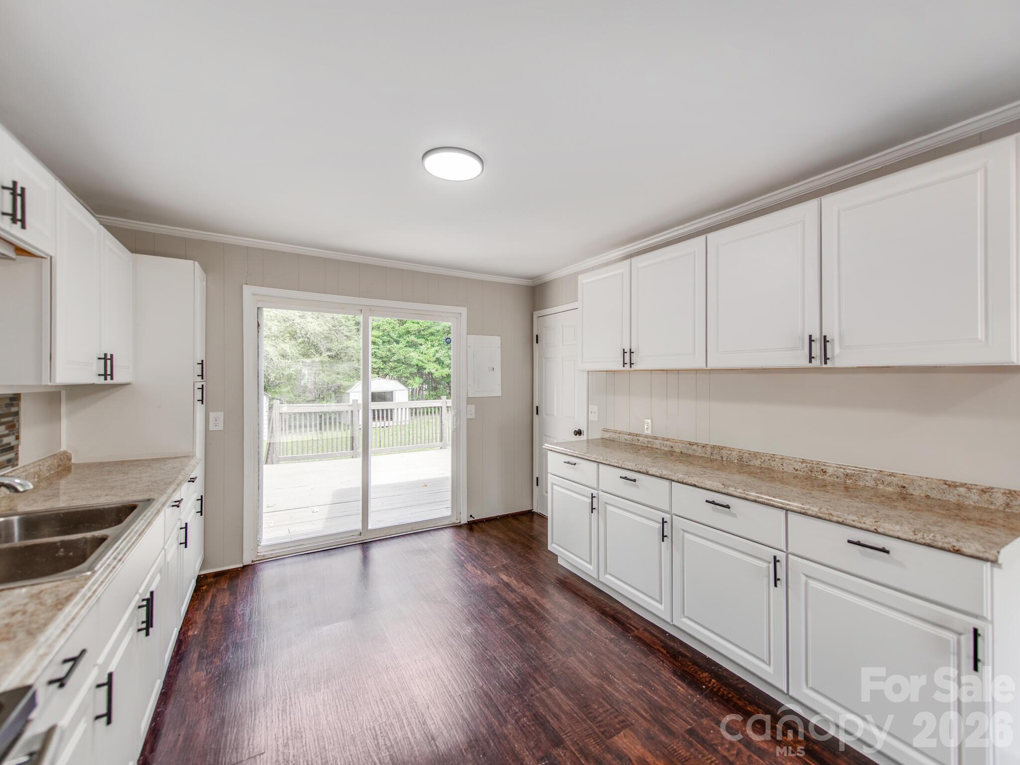 331 Park Road Property Photo 8