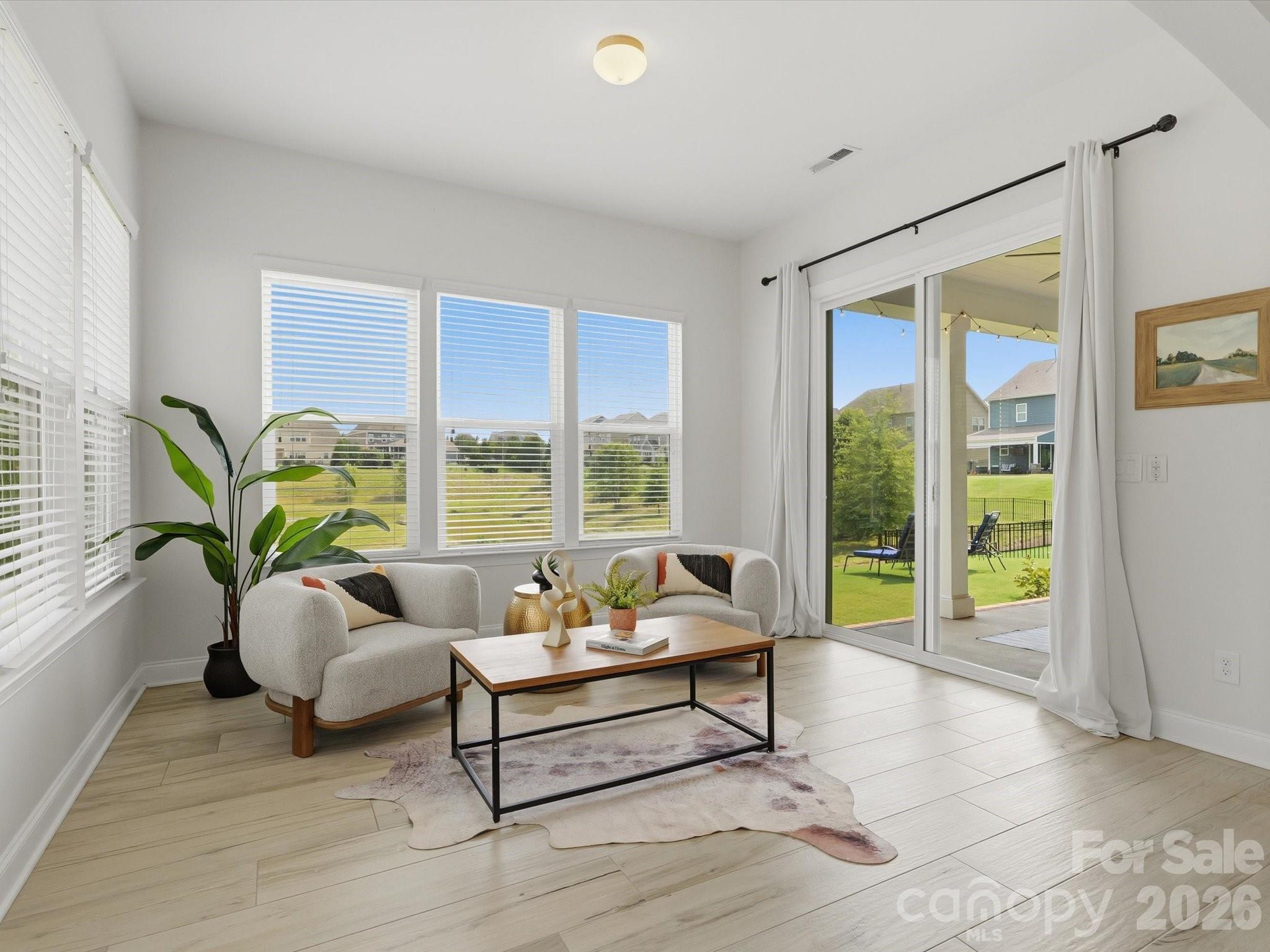 5008 Lydgate Drive Property Photo 11