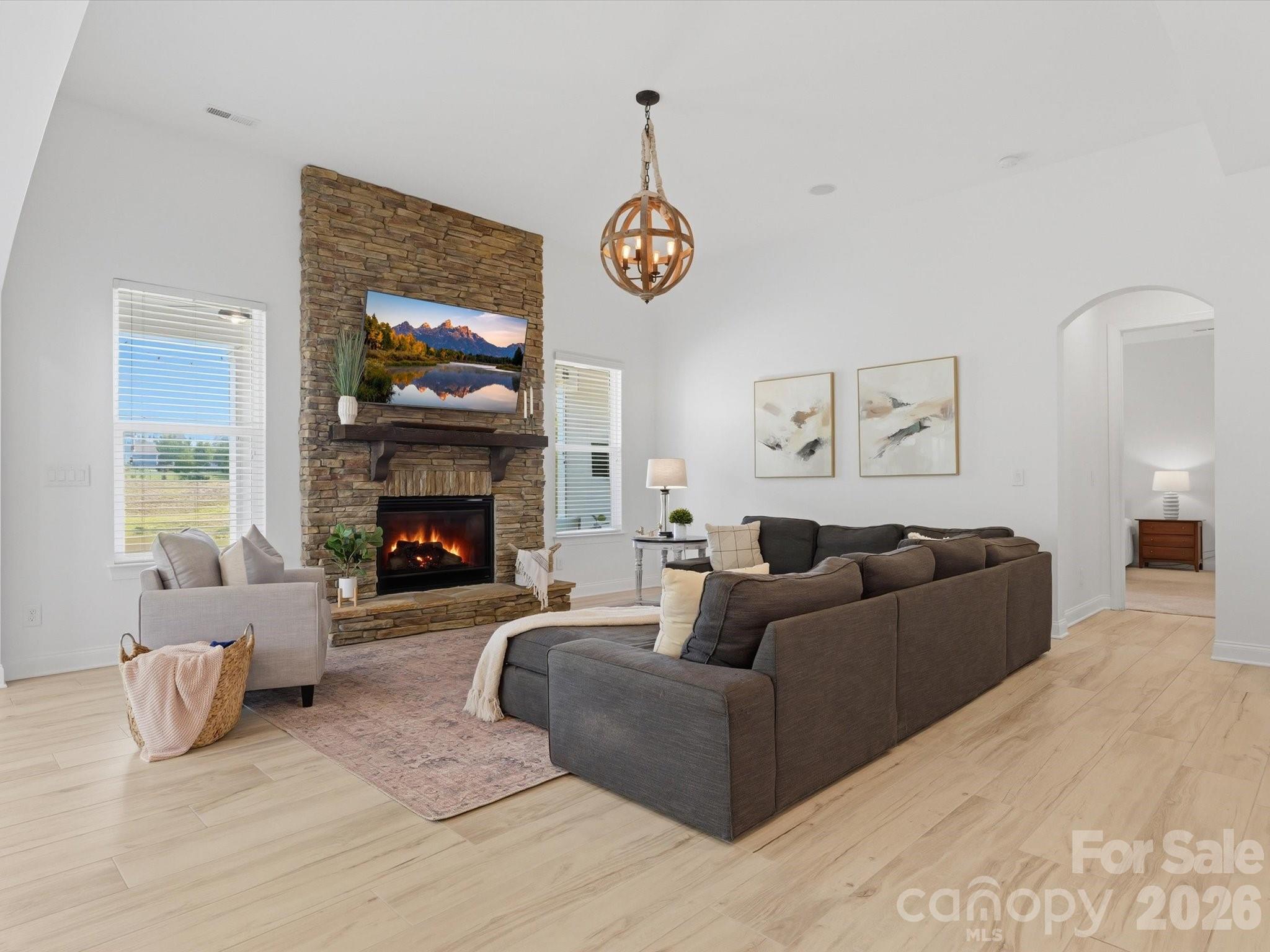 5008 Lydgate Drive Property Photo 12