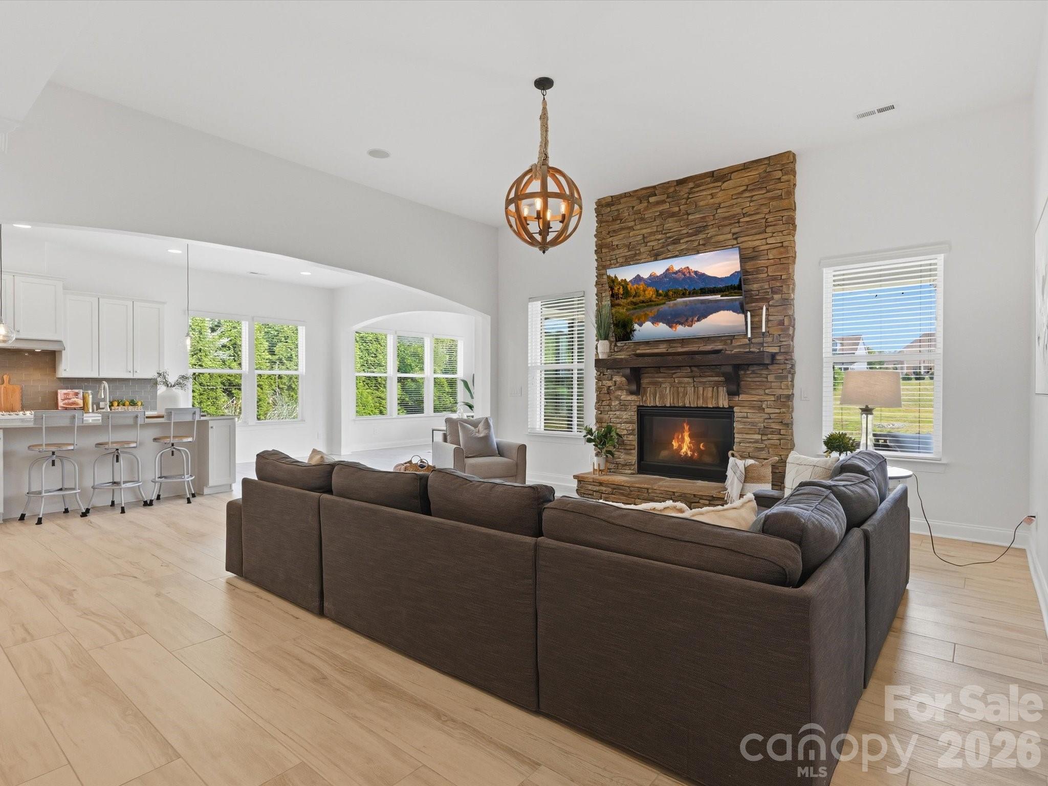5008 Lydgate Drive Property Photo 13