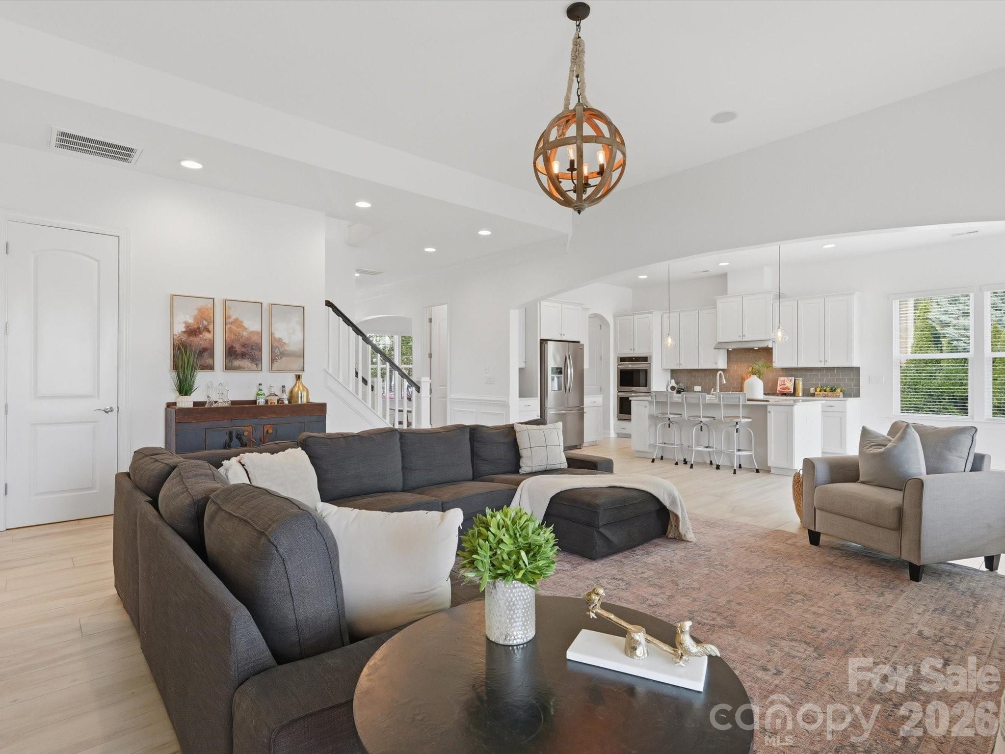 5008 Lydgate Drive Property Photo 14