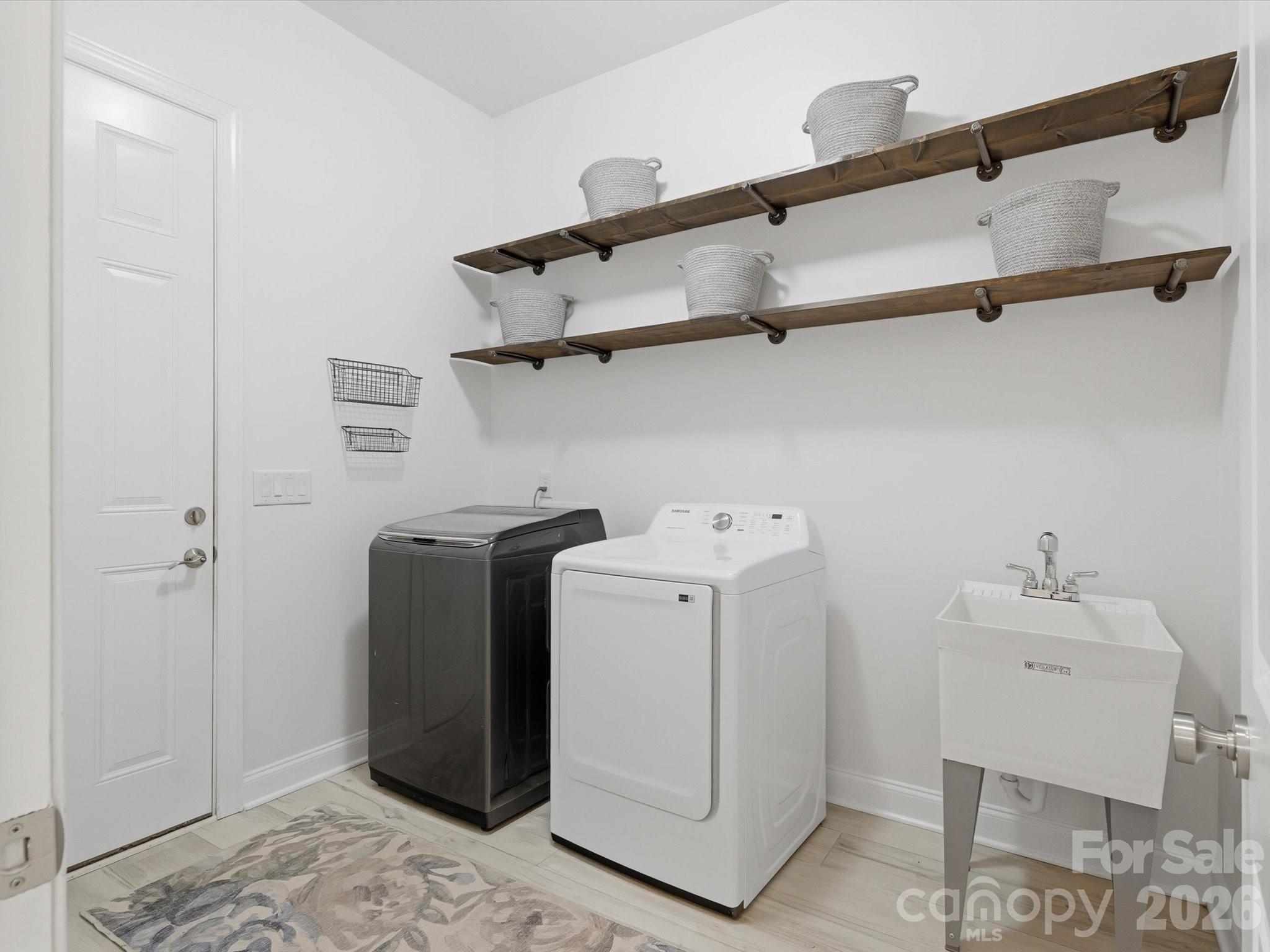 5008 Lydgate Drive Property Photo 28