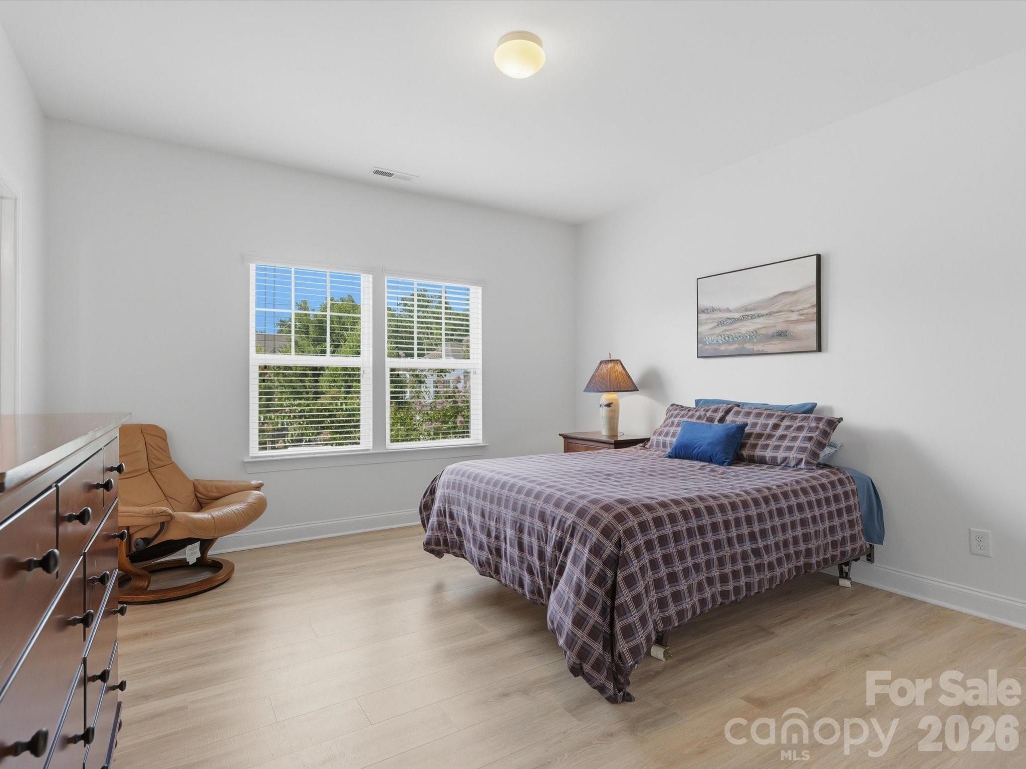 5008 Lydgate Drive Property Photo 33