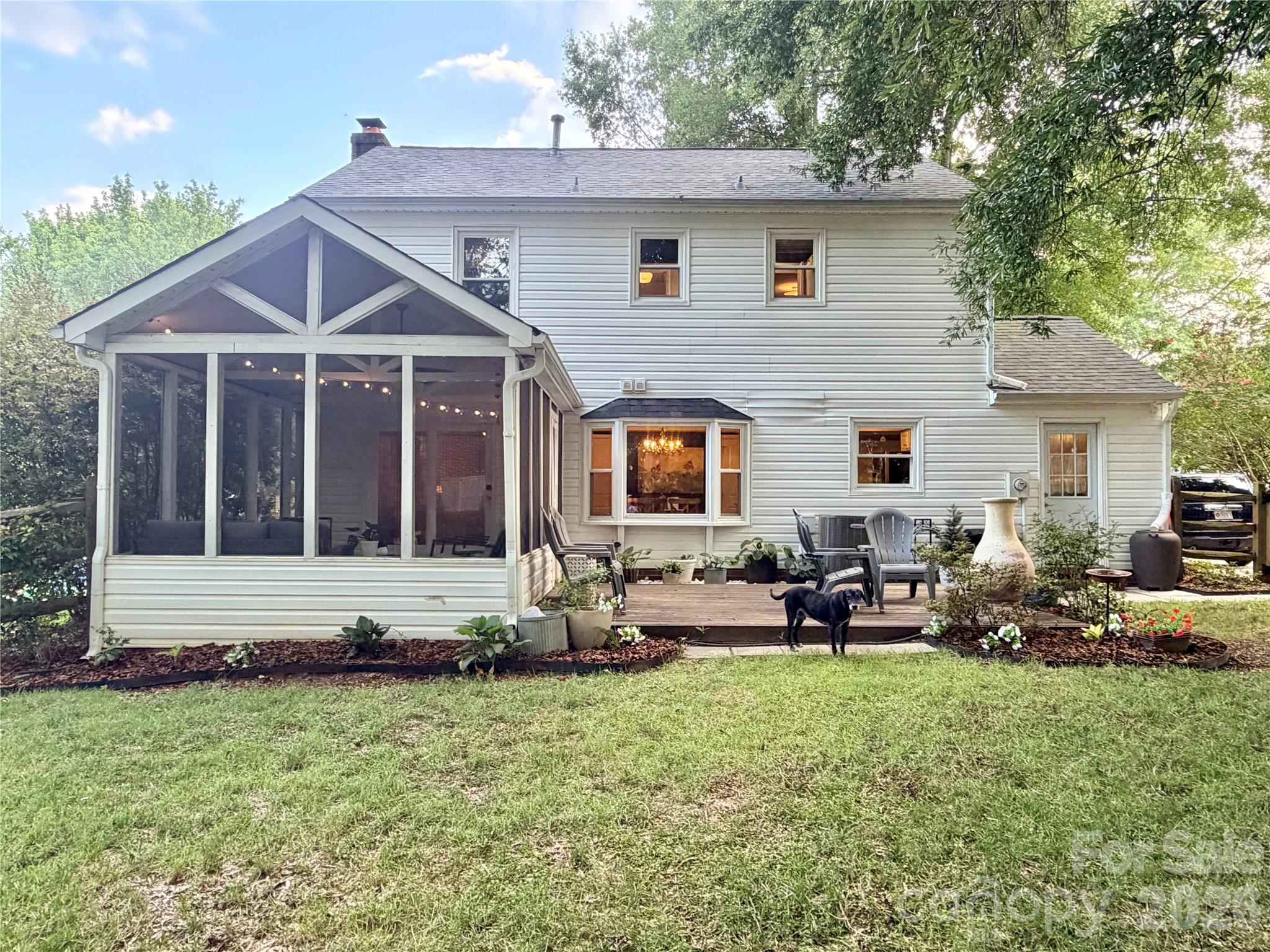 8929 Gamesford Drive Property Photo 3