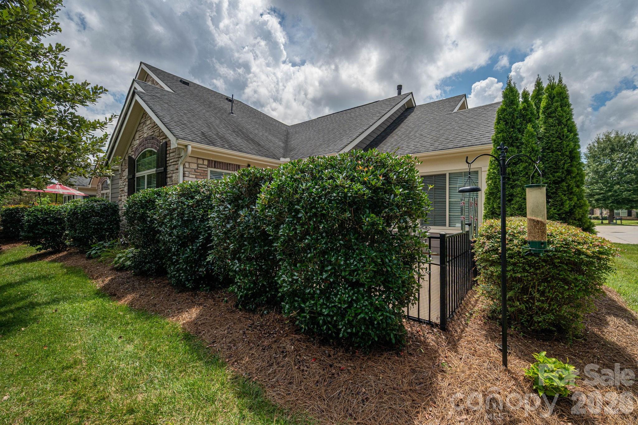 2360 Villa Oaks Court Property Photo 6
