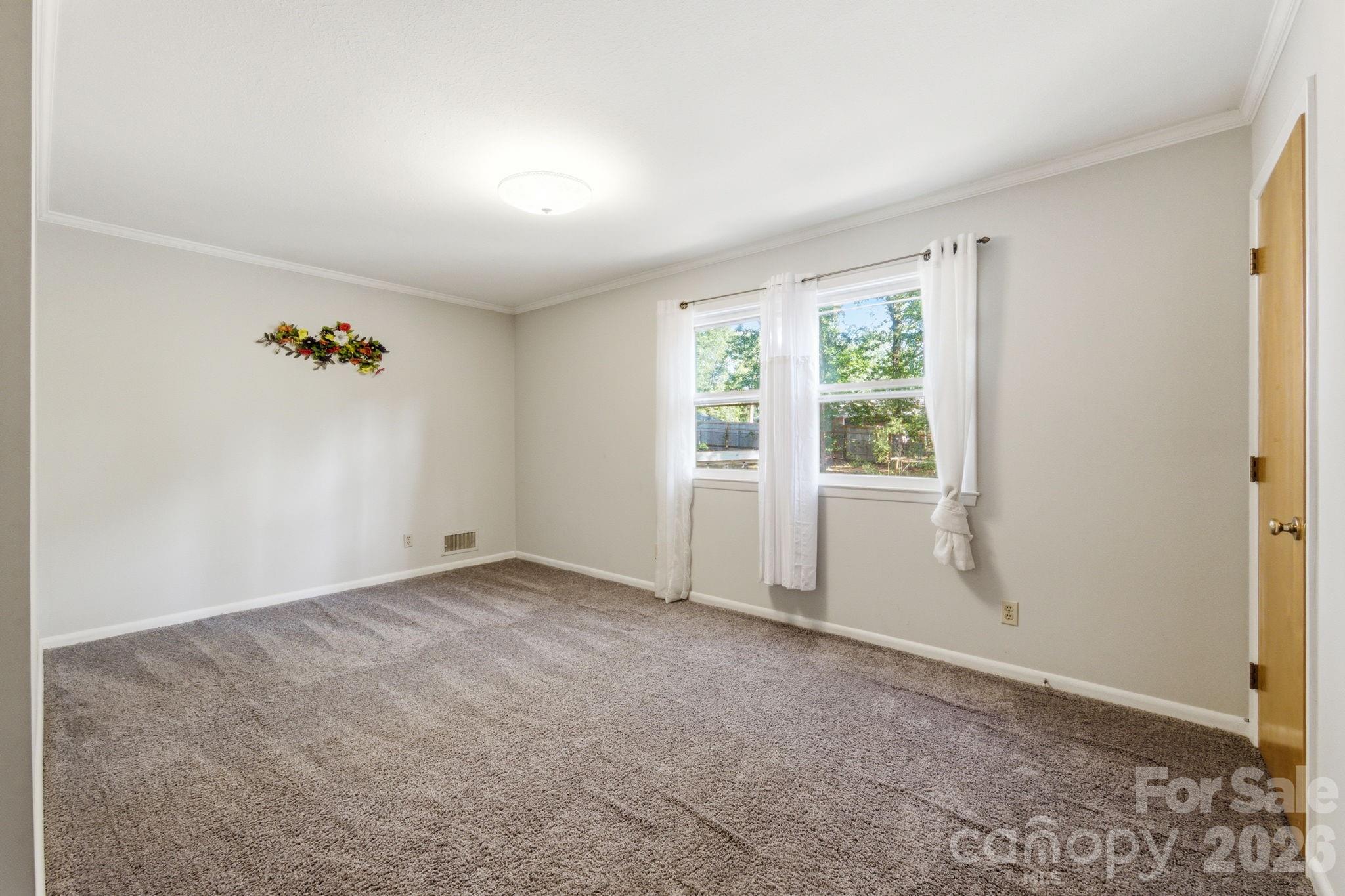 1659 Maple Avenue Property Photo 13
