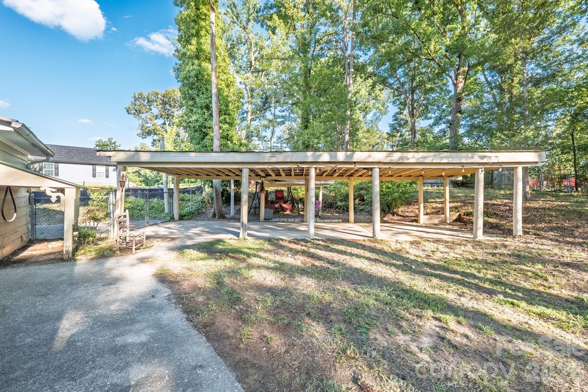 1659 Maple Avenue Property Photo 26
