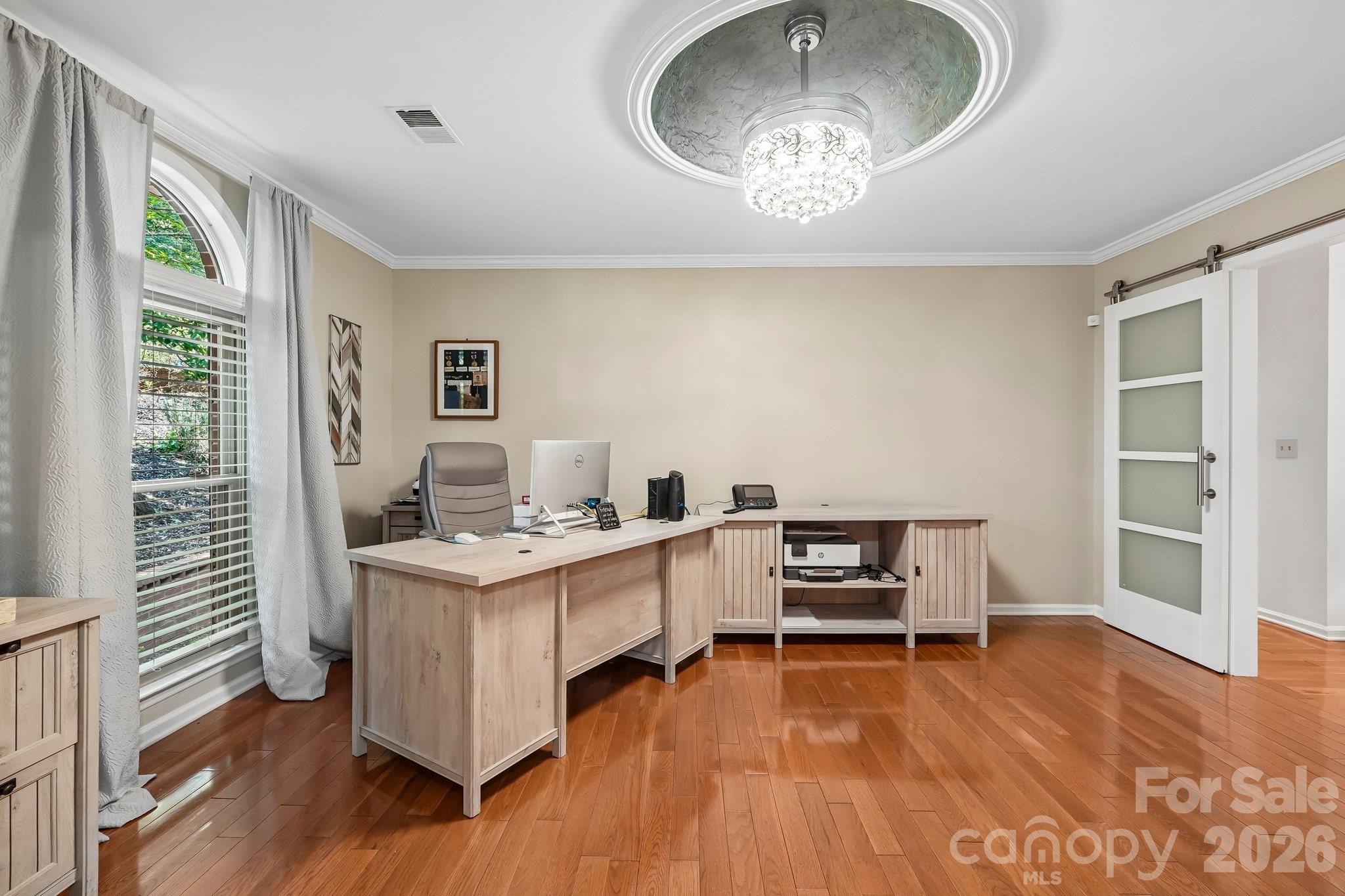 8463 Plantation Way Property Photo 7