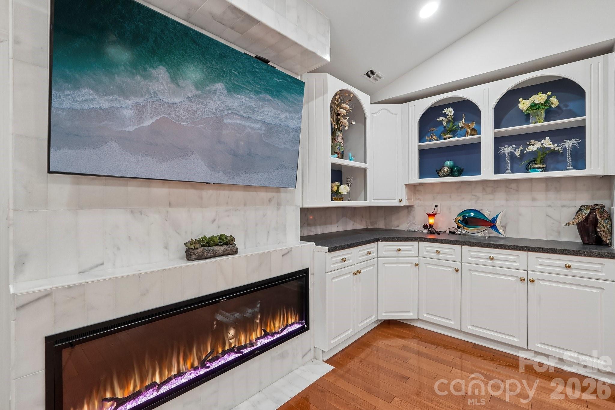 8463 Plantation Way Property Photo 14