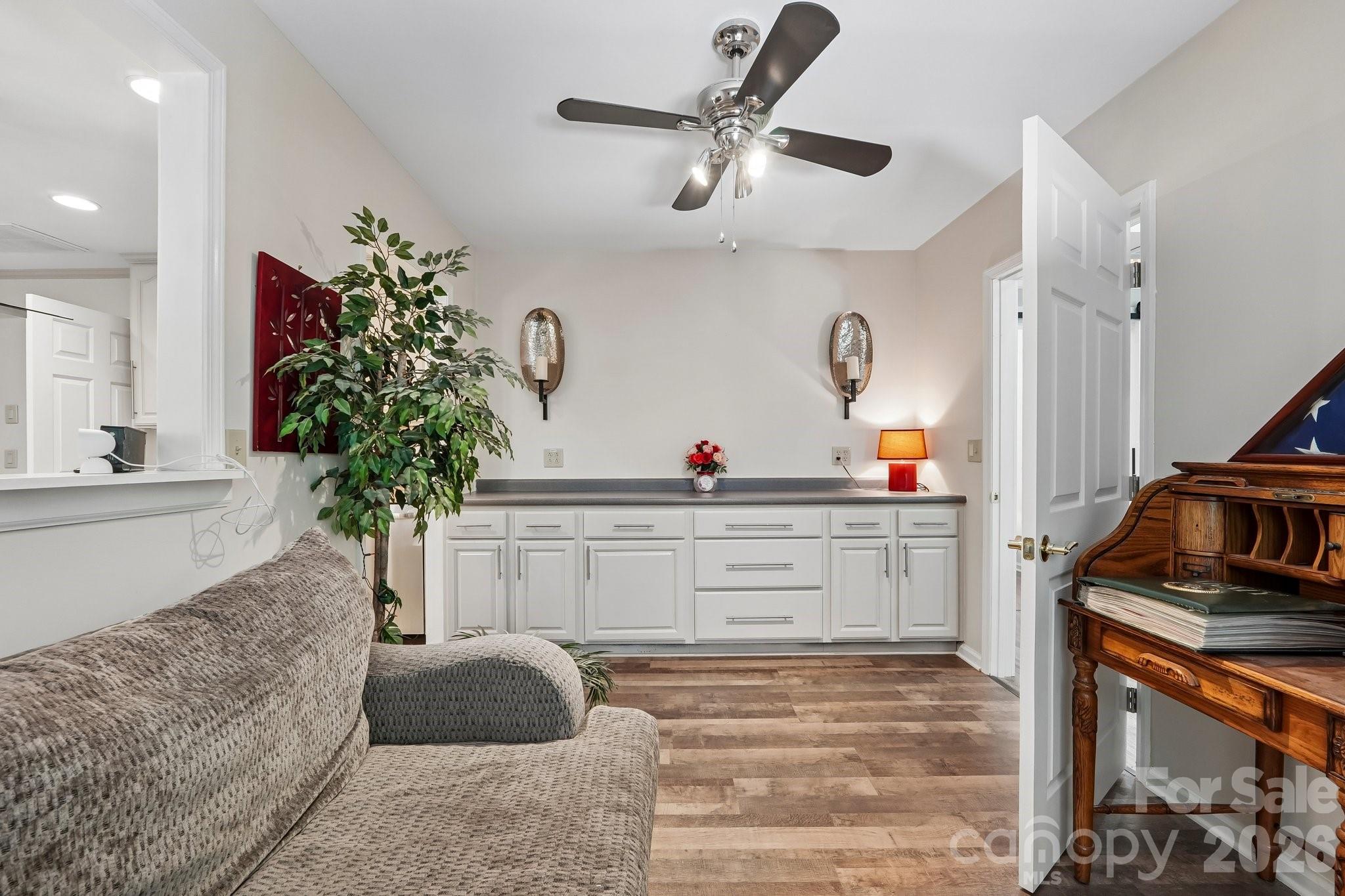 8463 Plantation Way Property Photo 33