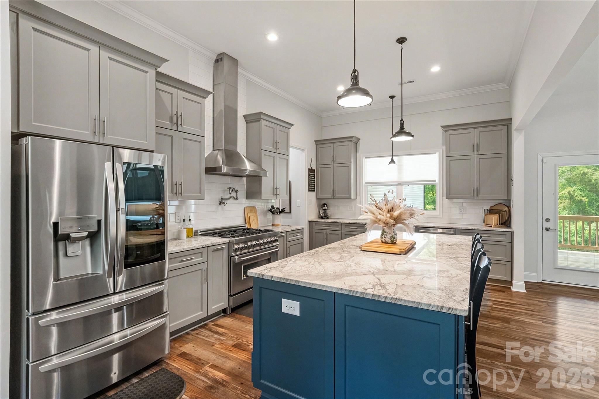 1421 Hamilton Crossroads Road Property Photo 3