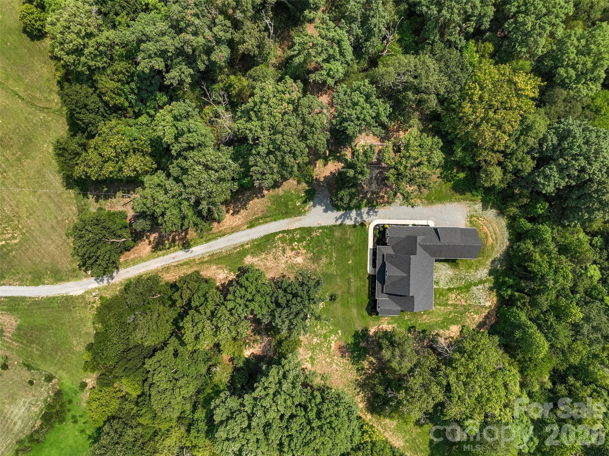 1421 Hamilton Crossroads Road Property Photo 8