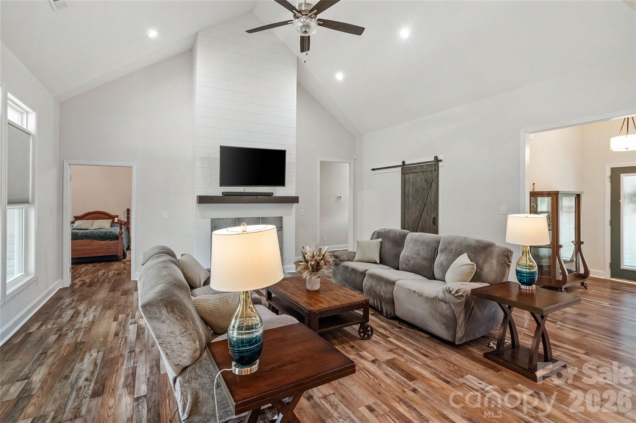 1421 Hamilton Crossroads Road Property Photo 11