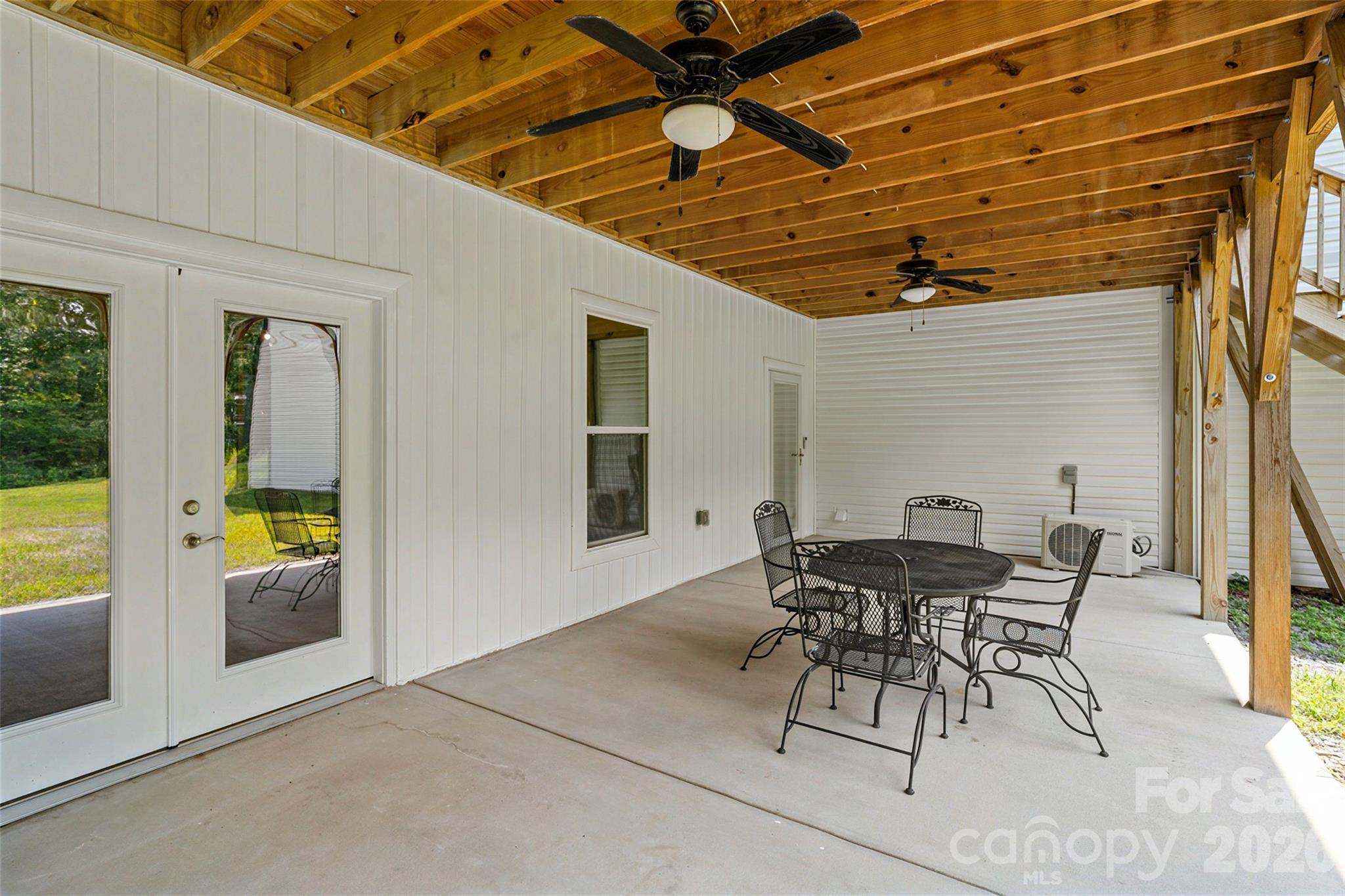1421 Hamilton Crossroads Road Property Photo 23