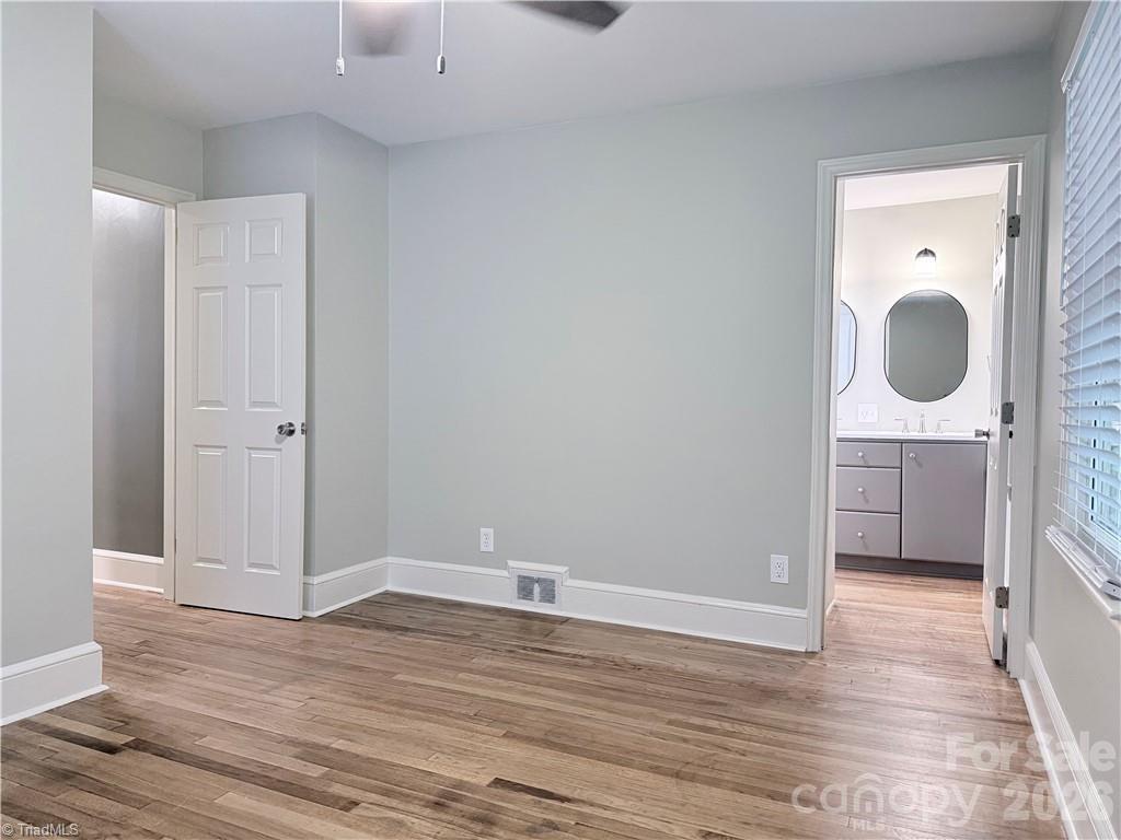 323 Western Boulevard Property Photo 14