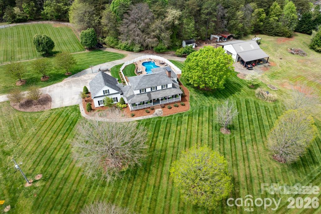 8698 Rocky River Road Property Photo 4