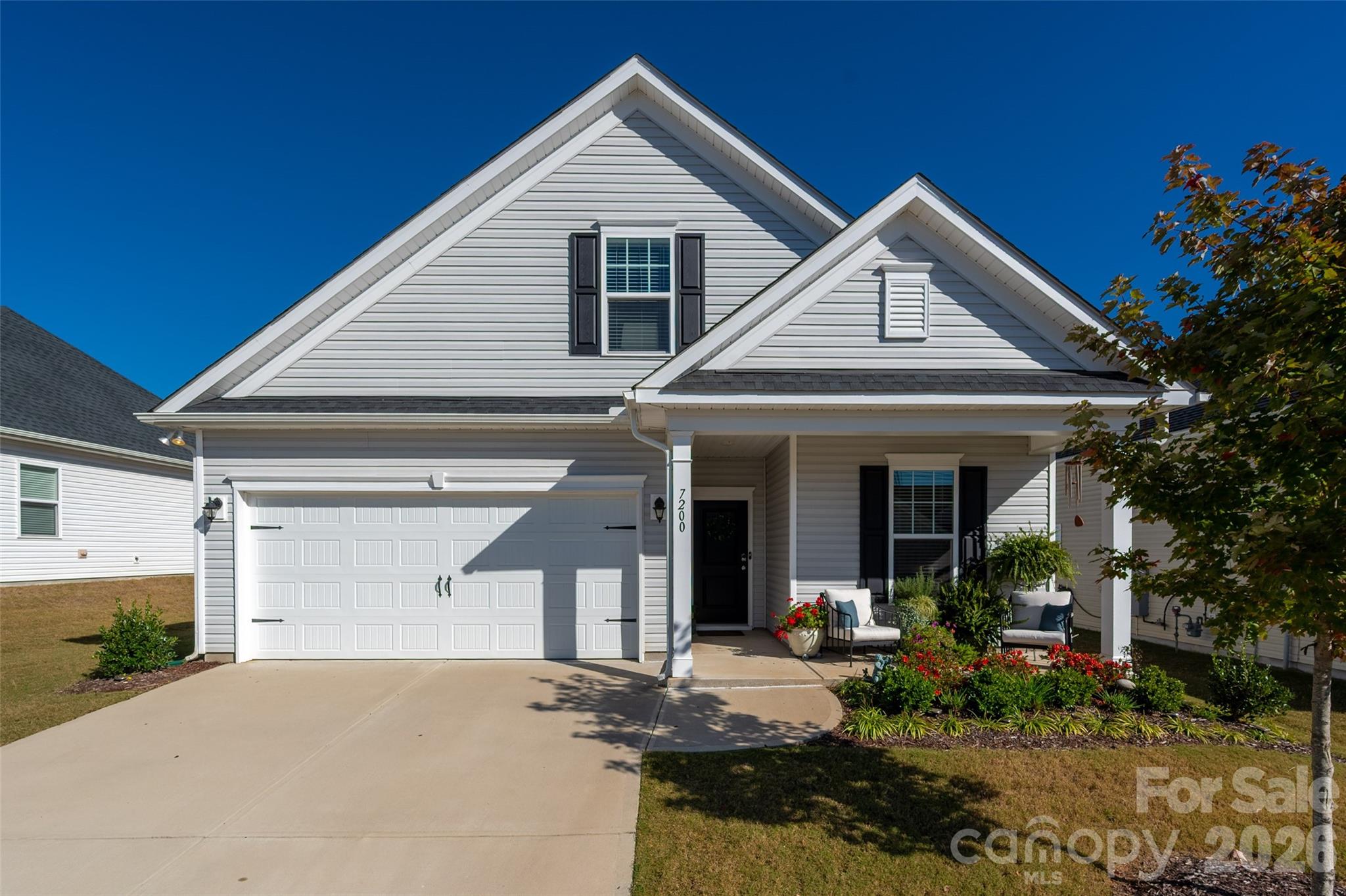 7200 Indigo Way Property Photo 1