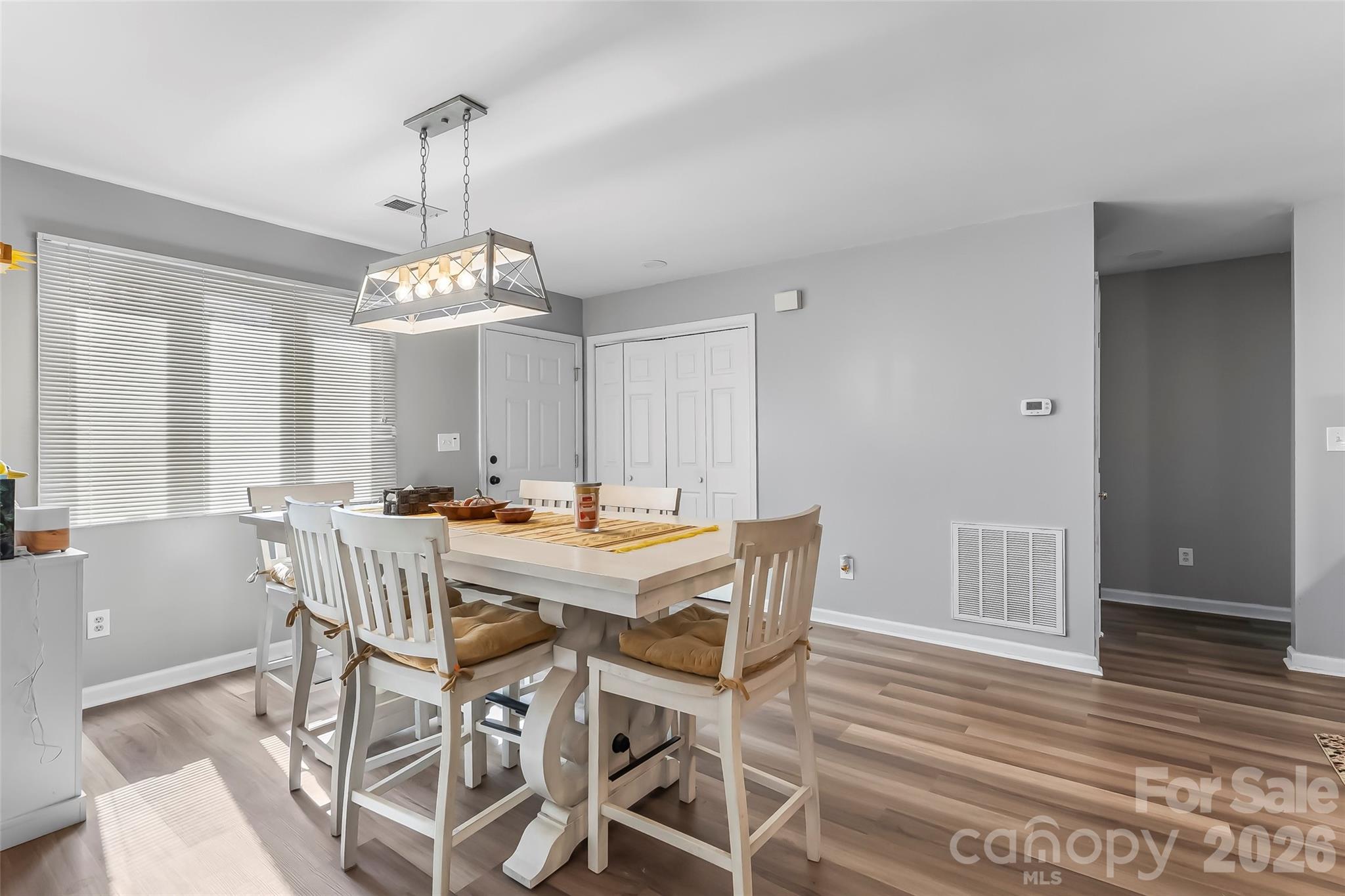 141 Derbyshire Drive Property Photo 7