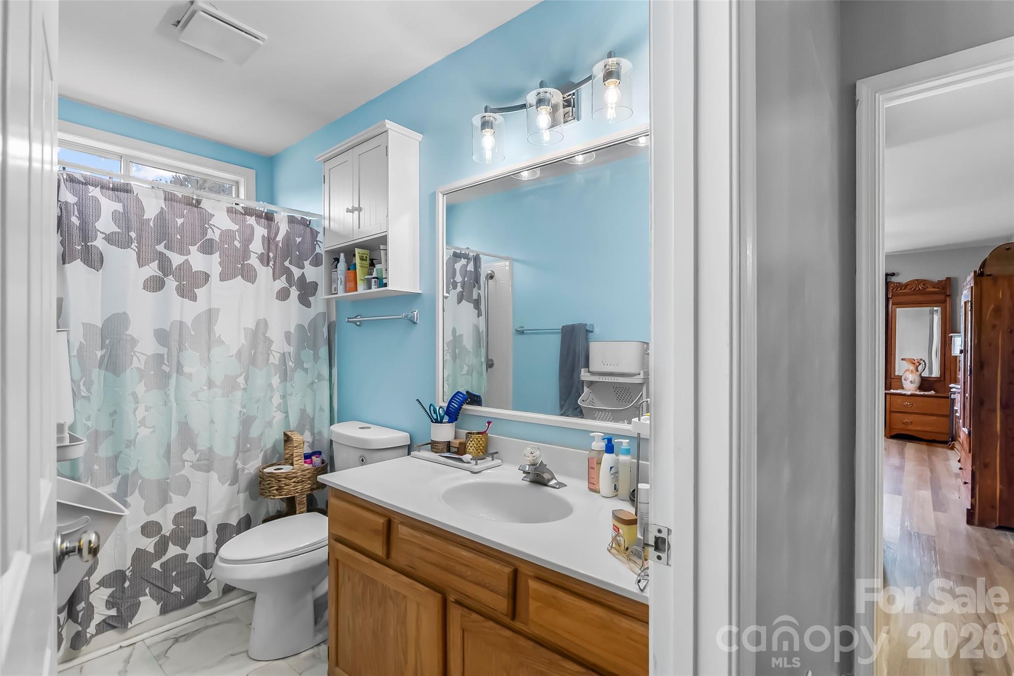 141 Derbyshire Drive Property Photo 10