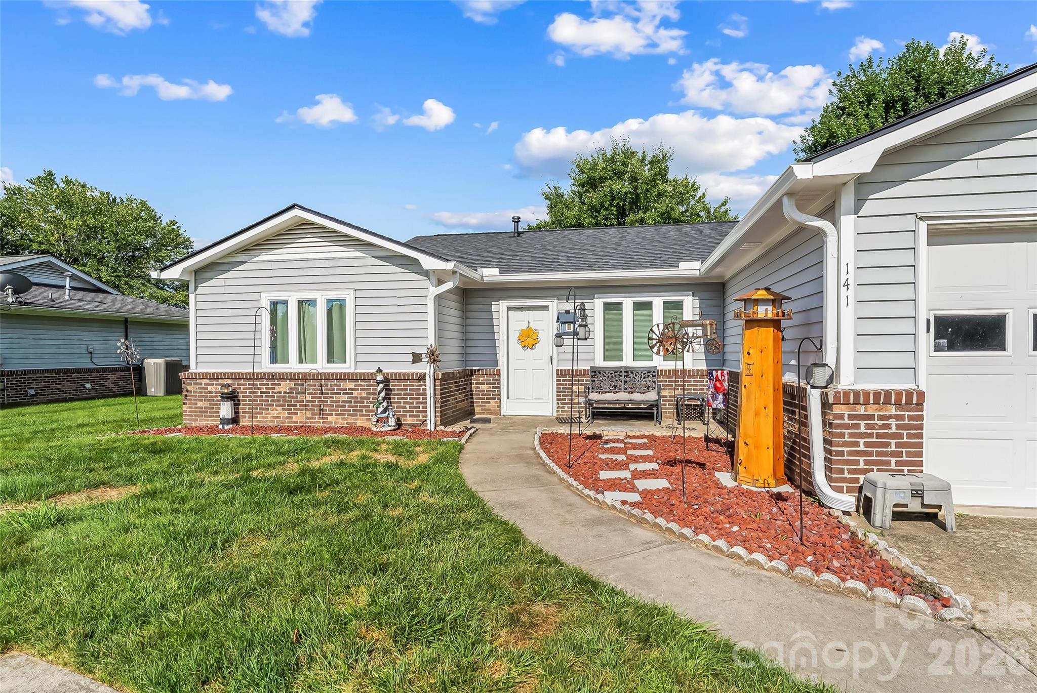 141 Derbyshire Drive Property Photo 18