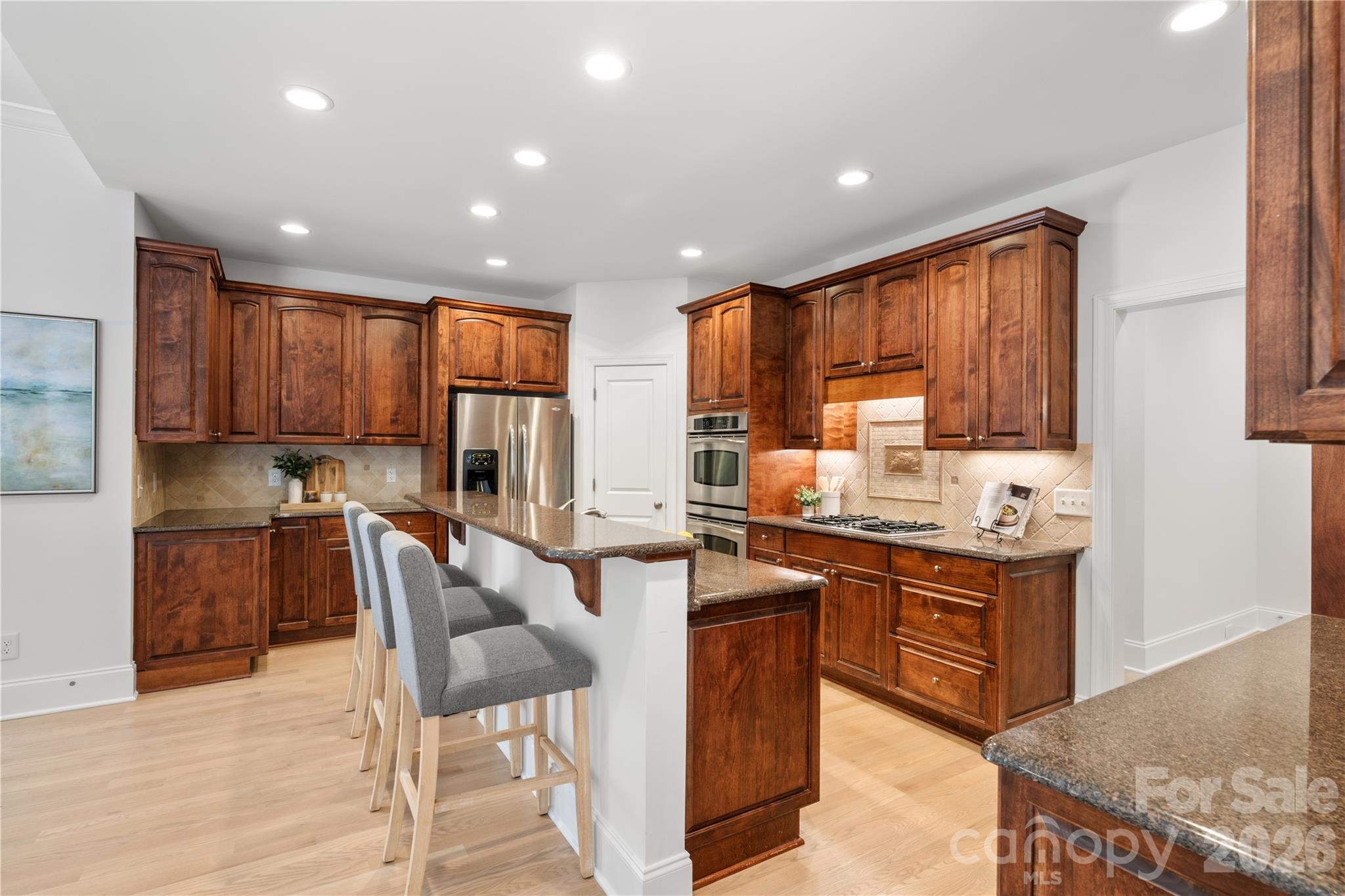 868 Savile Lane Property Photo 10