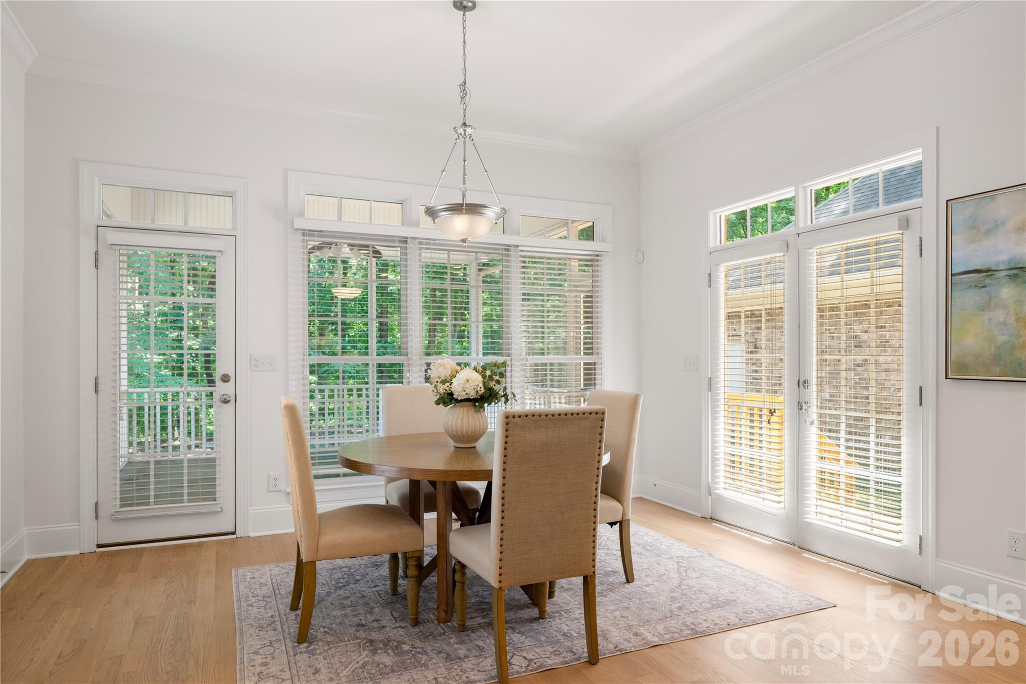 868 Savile Lane Property Photo 15