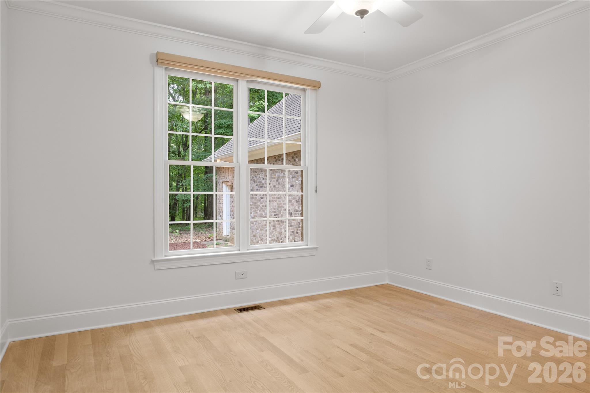 868 Savile Lane Property Photo 24