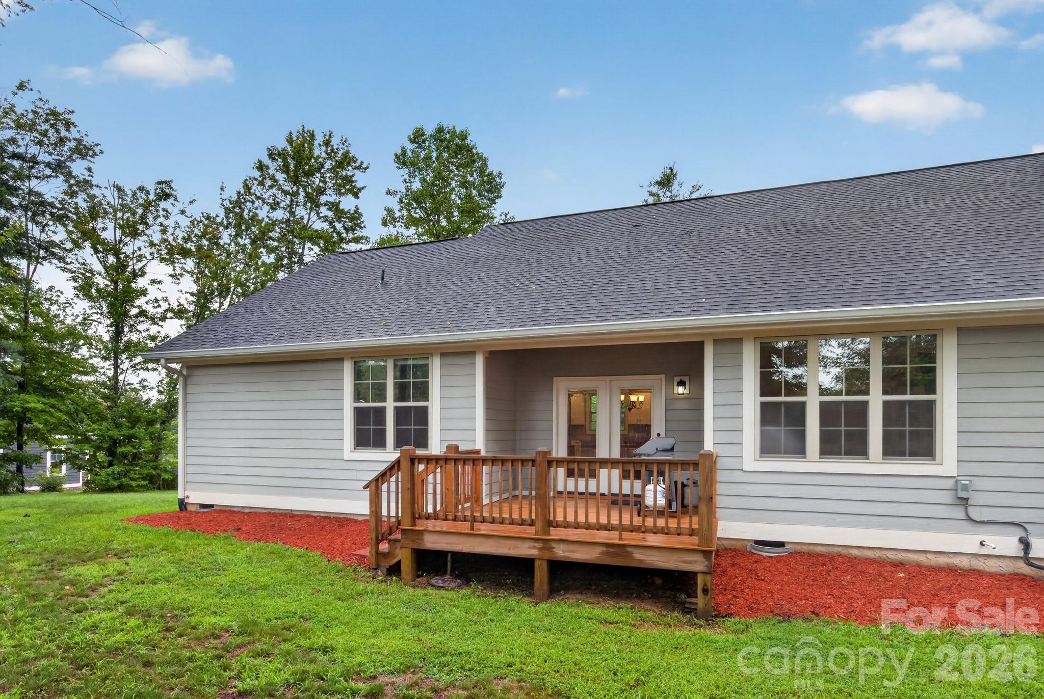 14 Wood Path Lane Property Photo 8