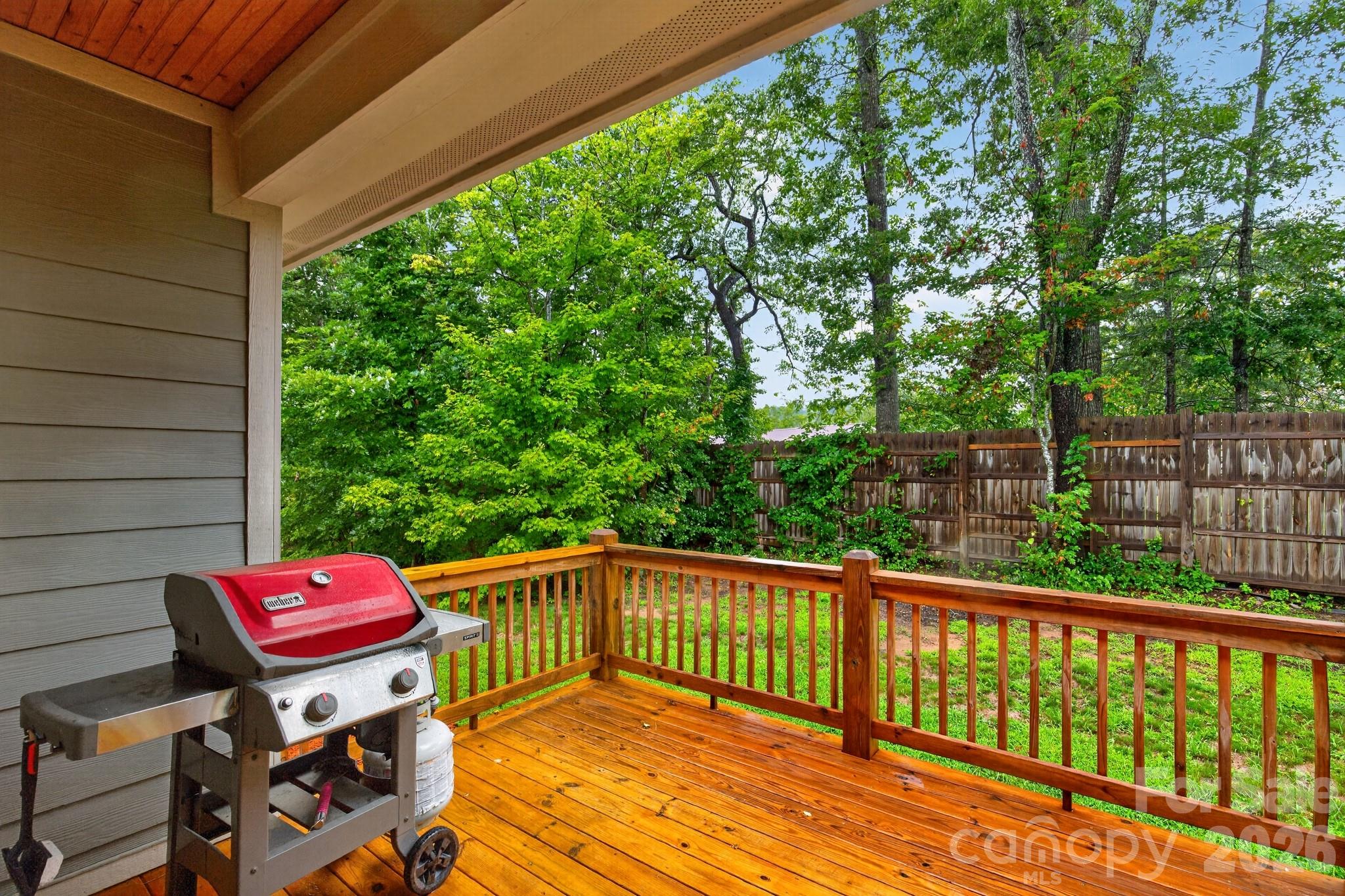 14 Wood Path Lane Property Photo 9