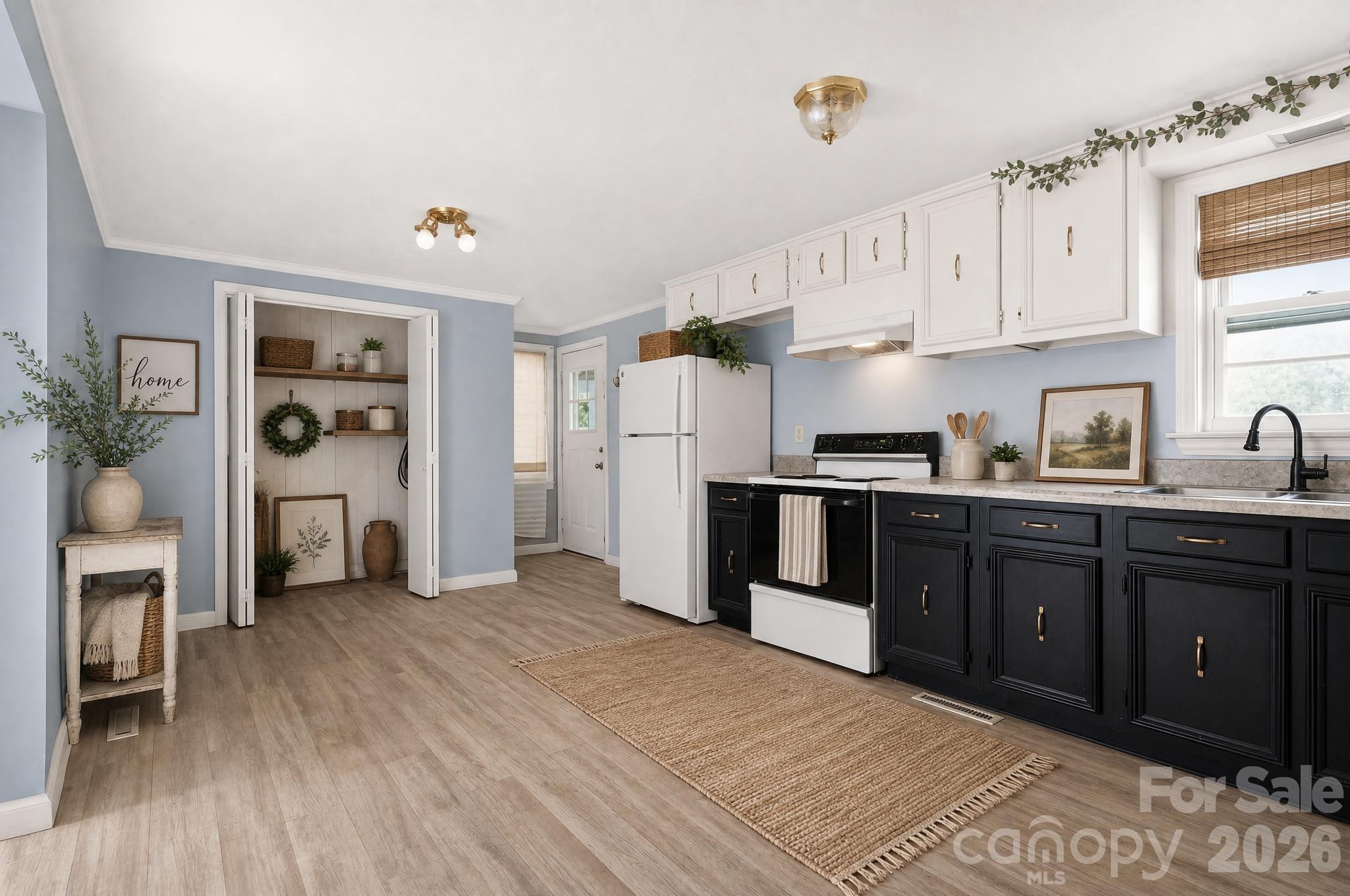 607 Texas Trail Property Photo 7