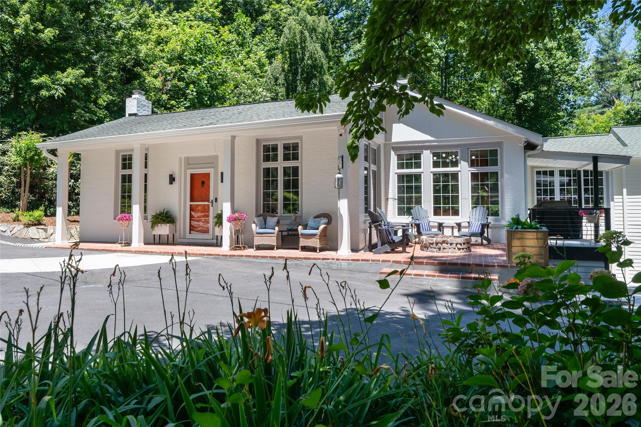 2511 Kanuga Road Property Photo