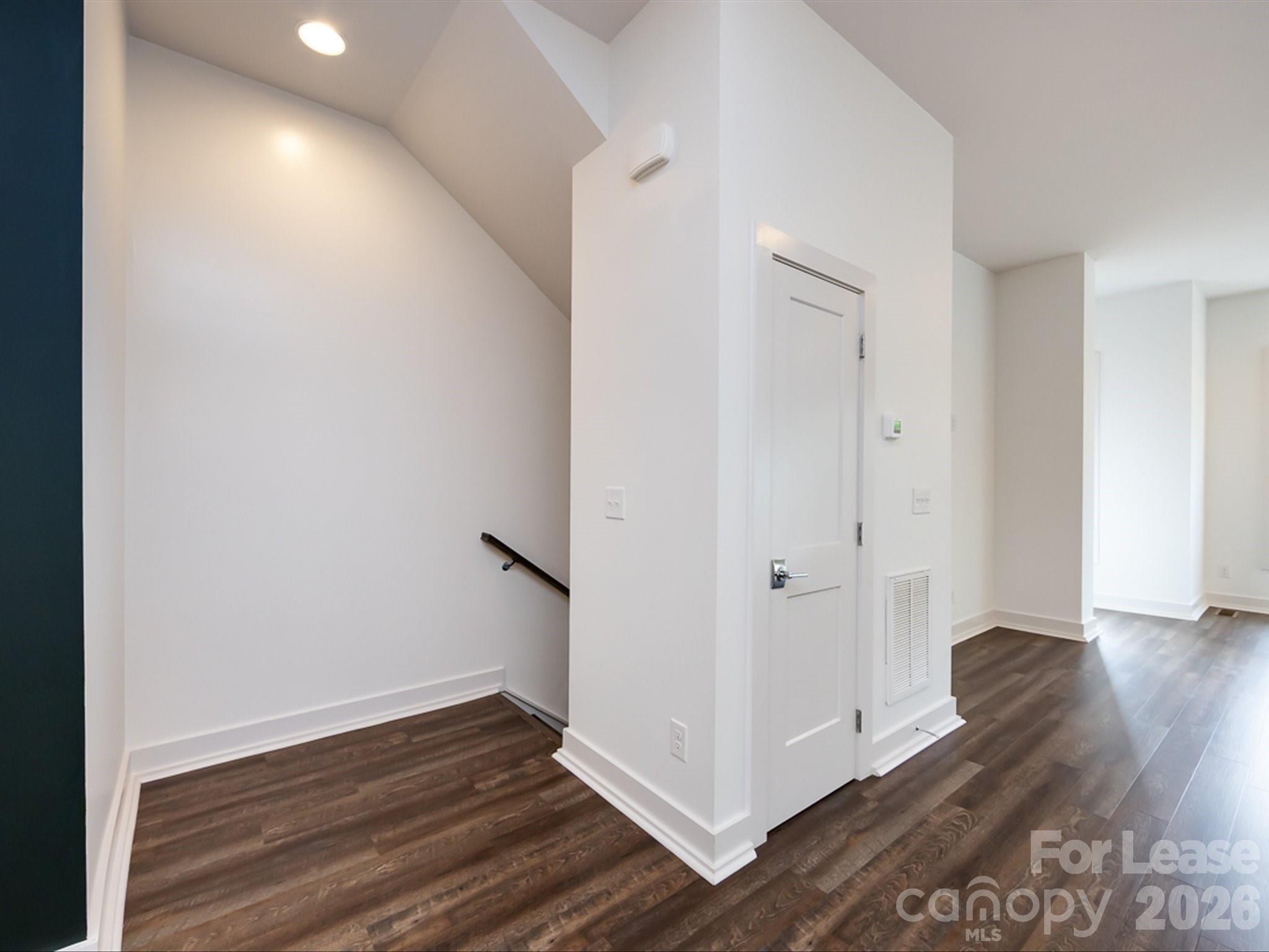 1207 E 36th Street 3 Property Photo 10