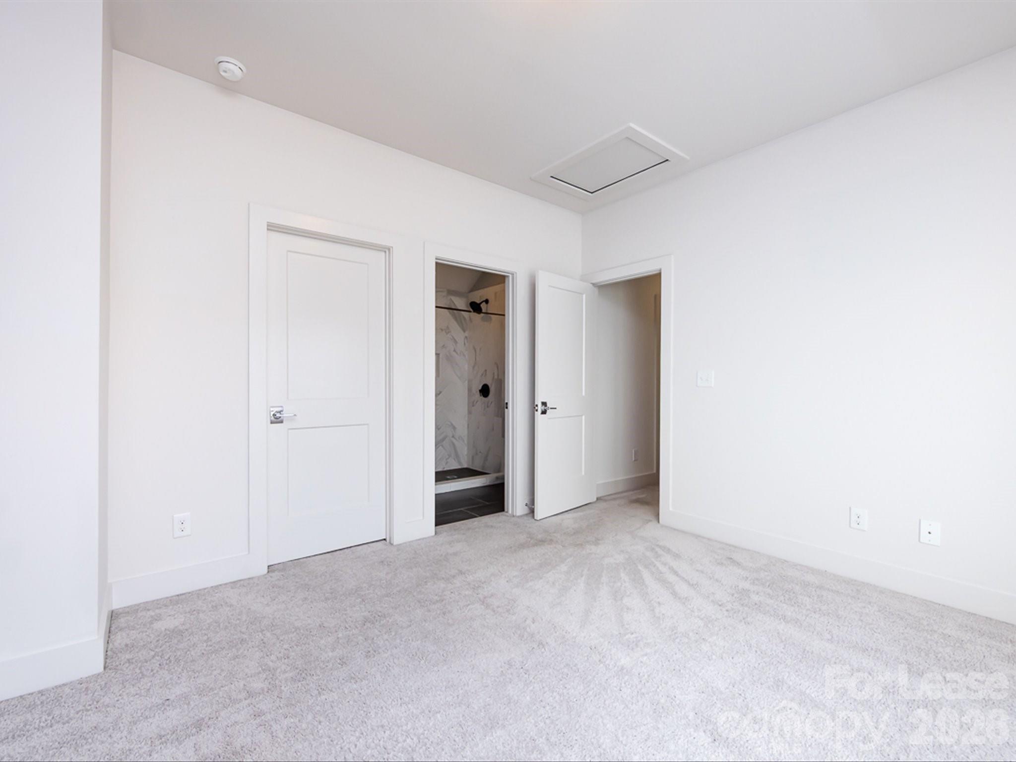 1207 E 36th Street 3 Property Photo 37