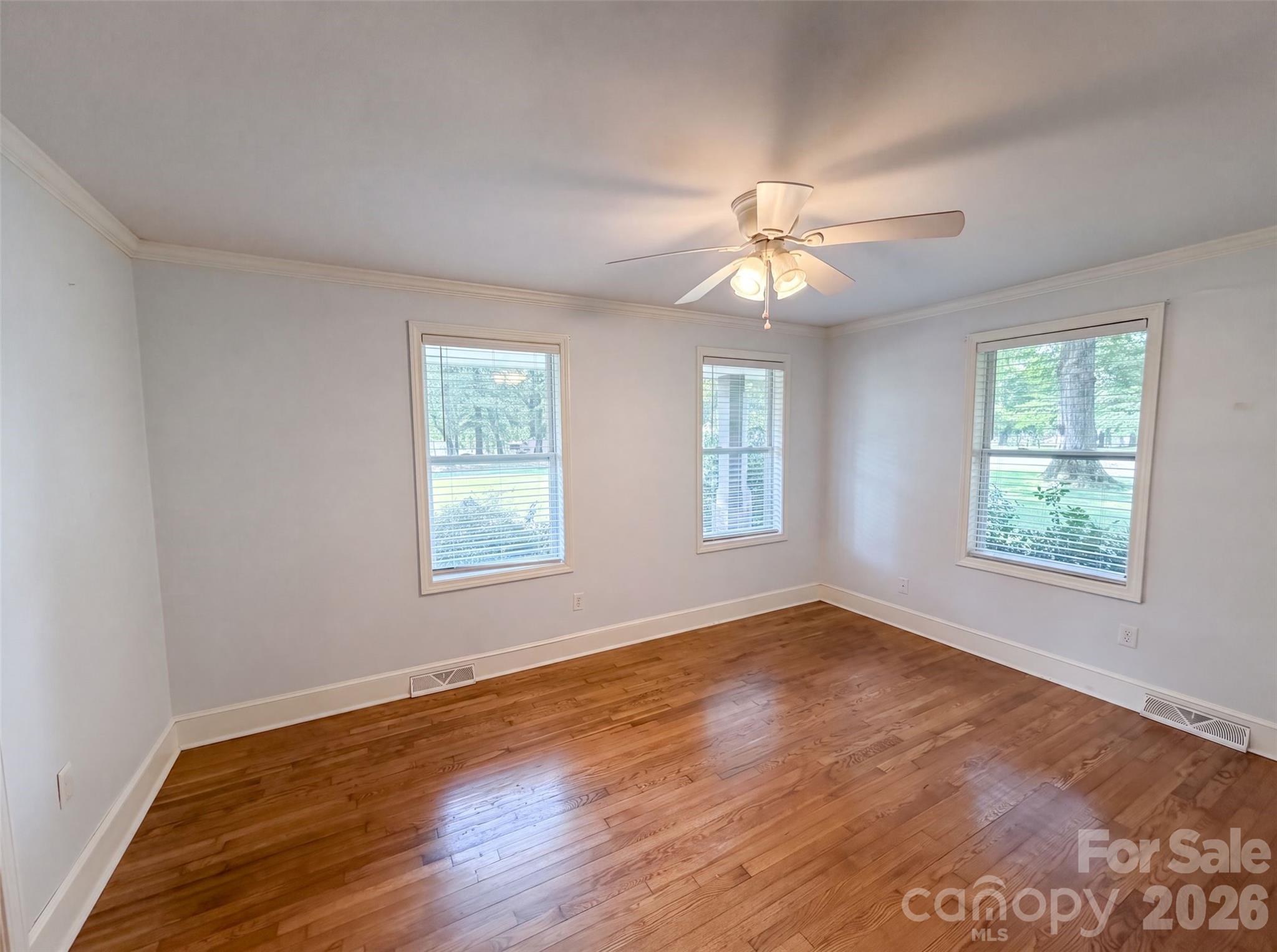 1605 Auten Road Property Photo 9
