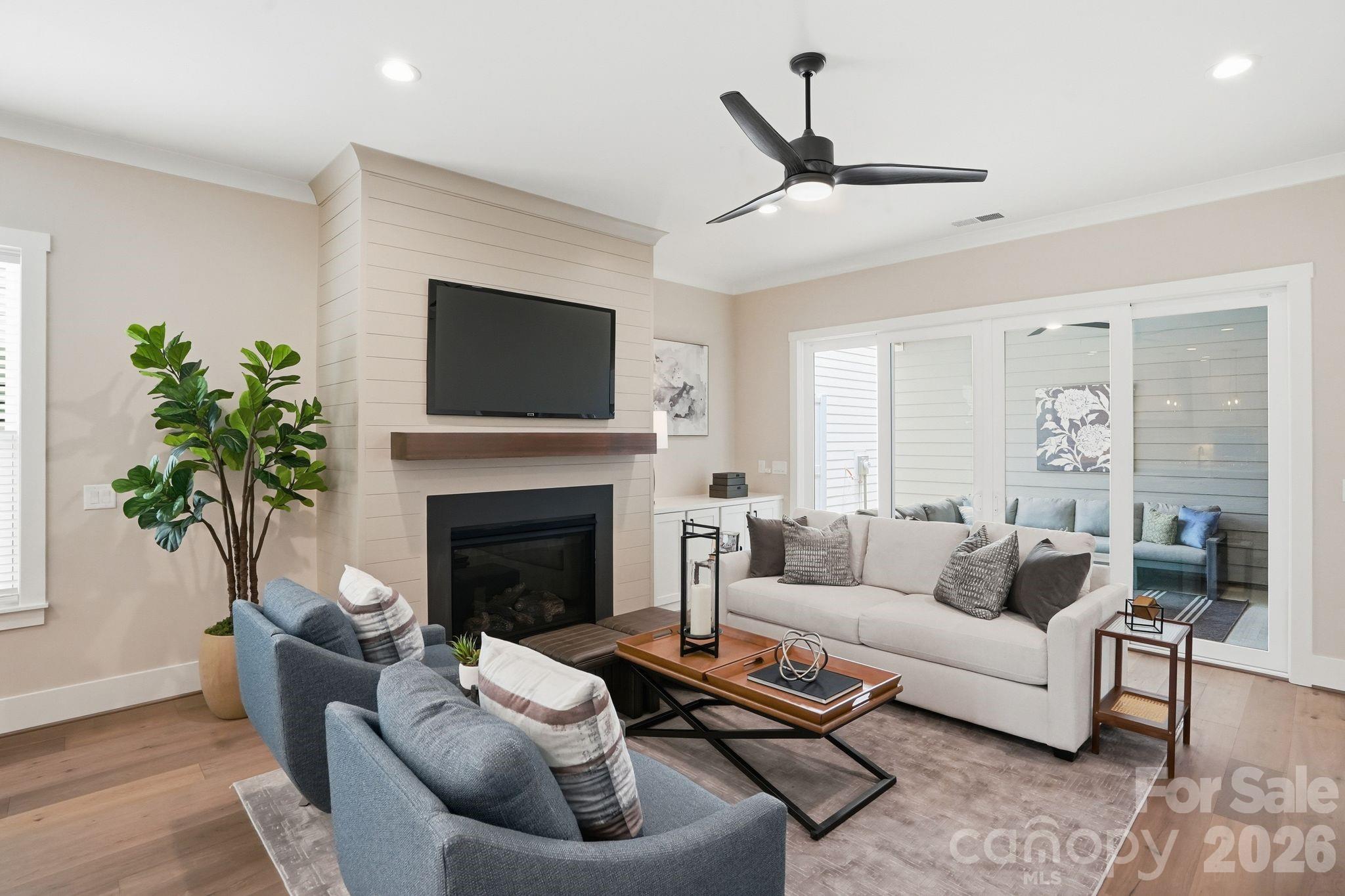 19024 Newburg Hill Road Property Photo 11