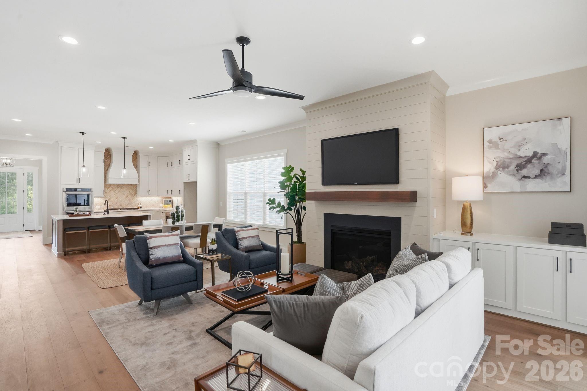 19024 Newburg Hill Road Property Photo 13