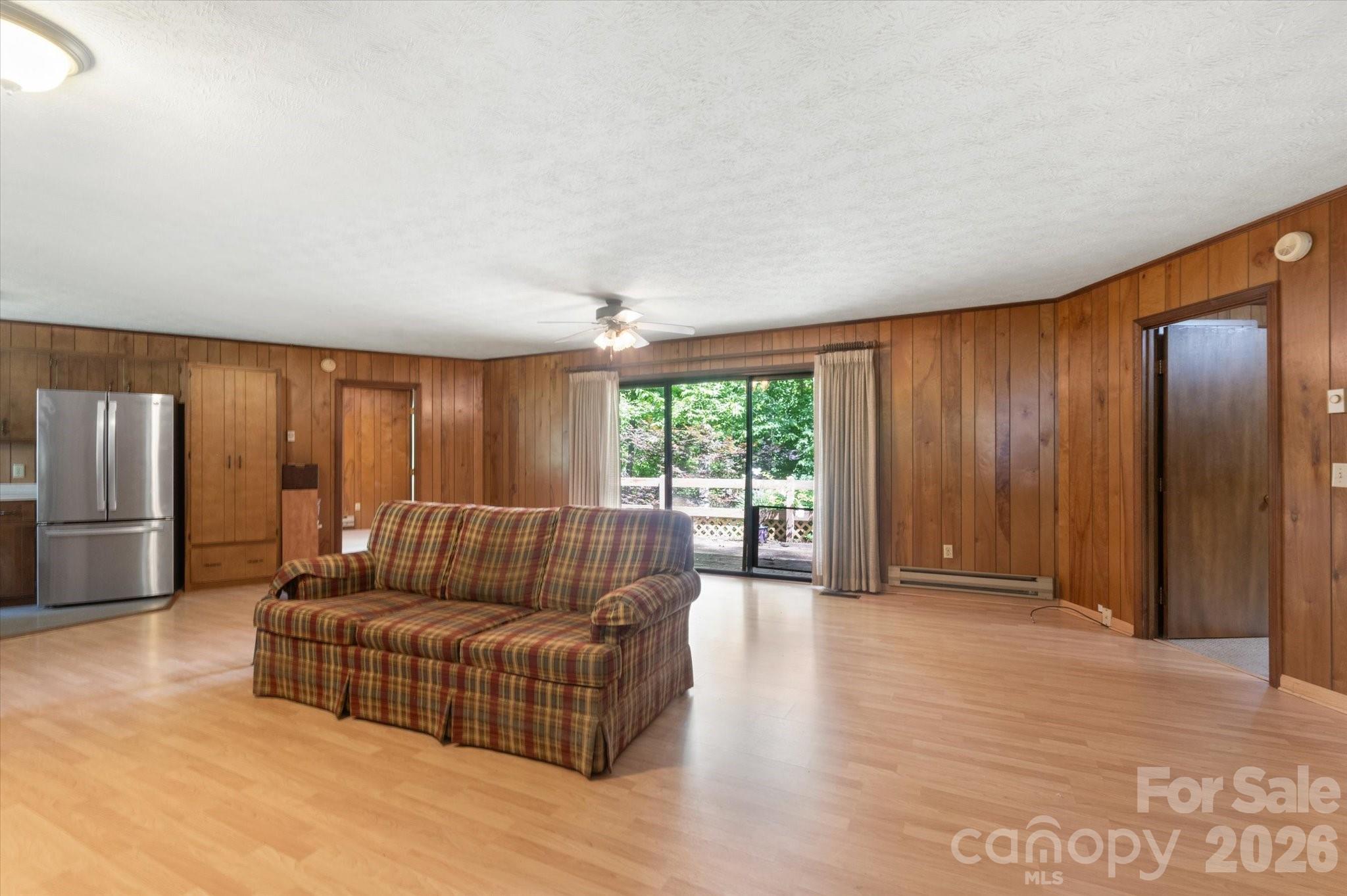 188 Woodfern Drive 11 Property Photo 9