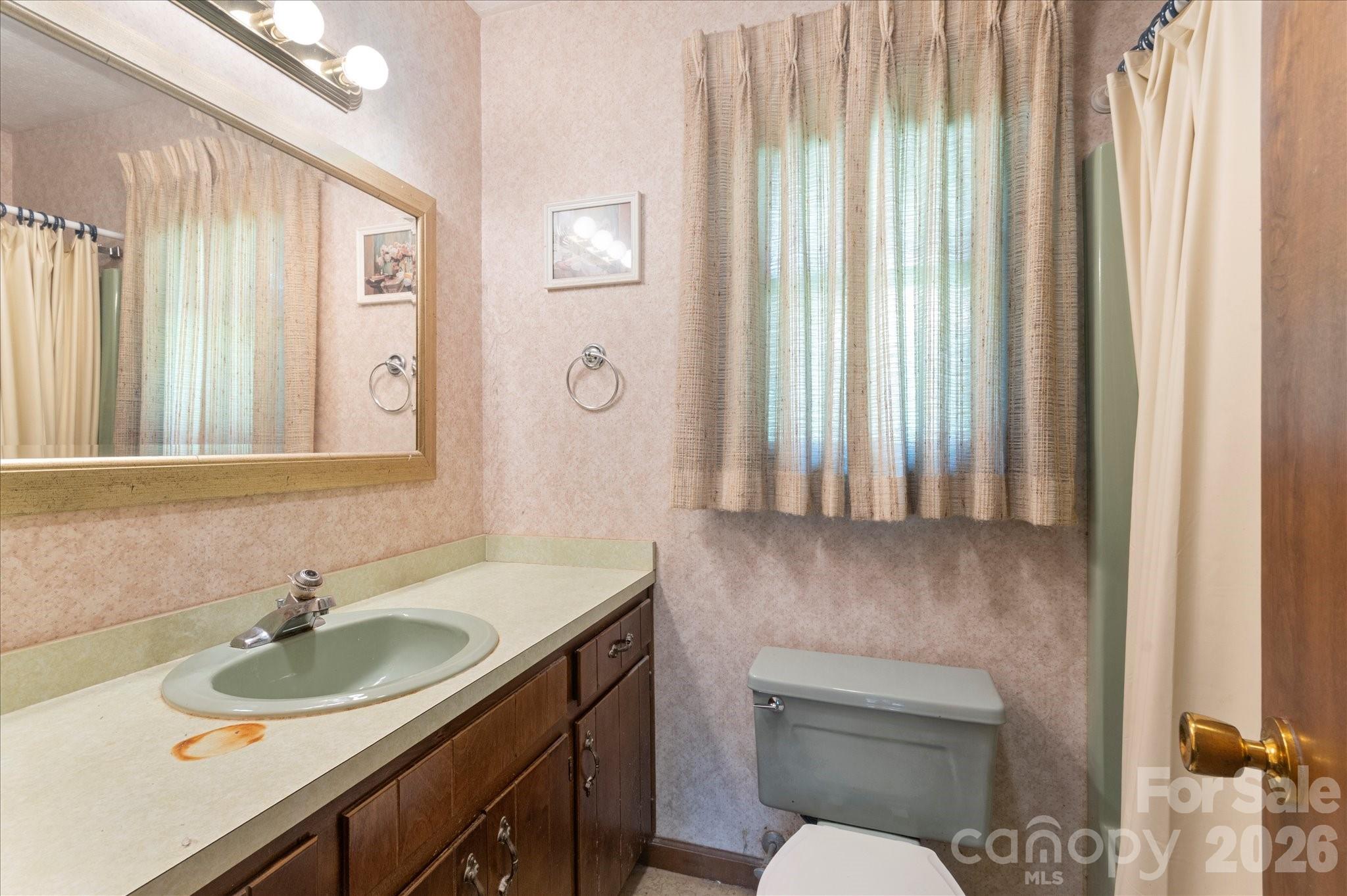 188 Woodfern Drive 11 Property Photo 11
