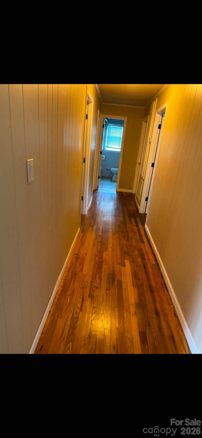 10226 Harwood Lane Property Photo 8