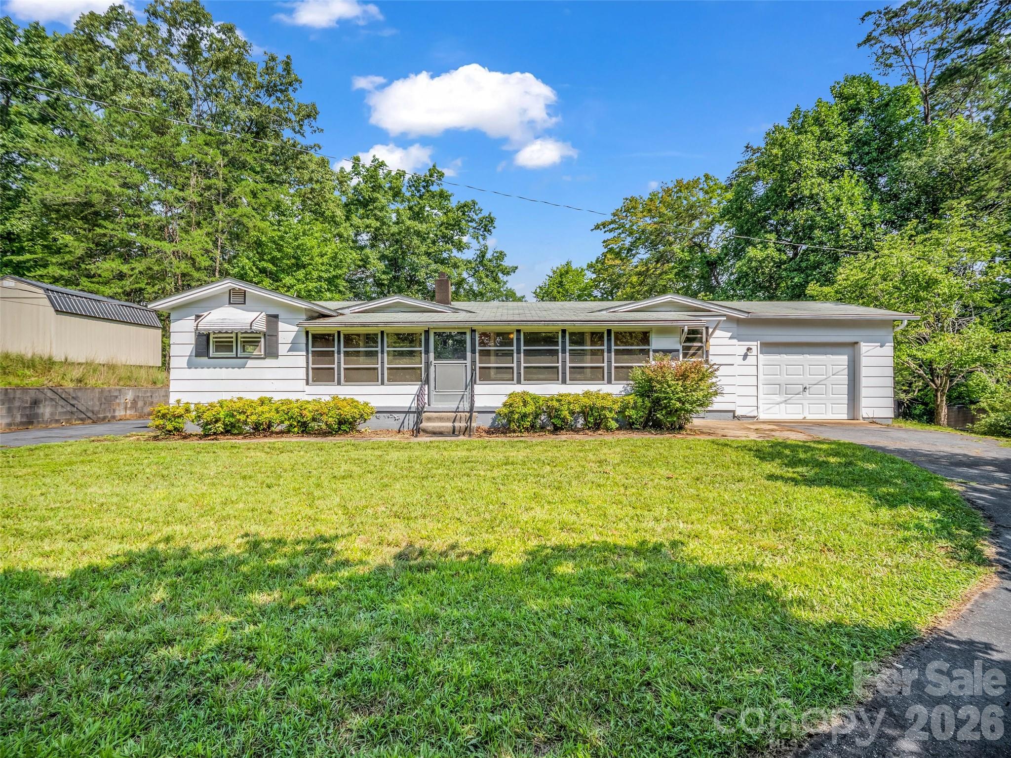 238 Howell Road Property Photo 1