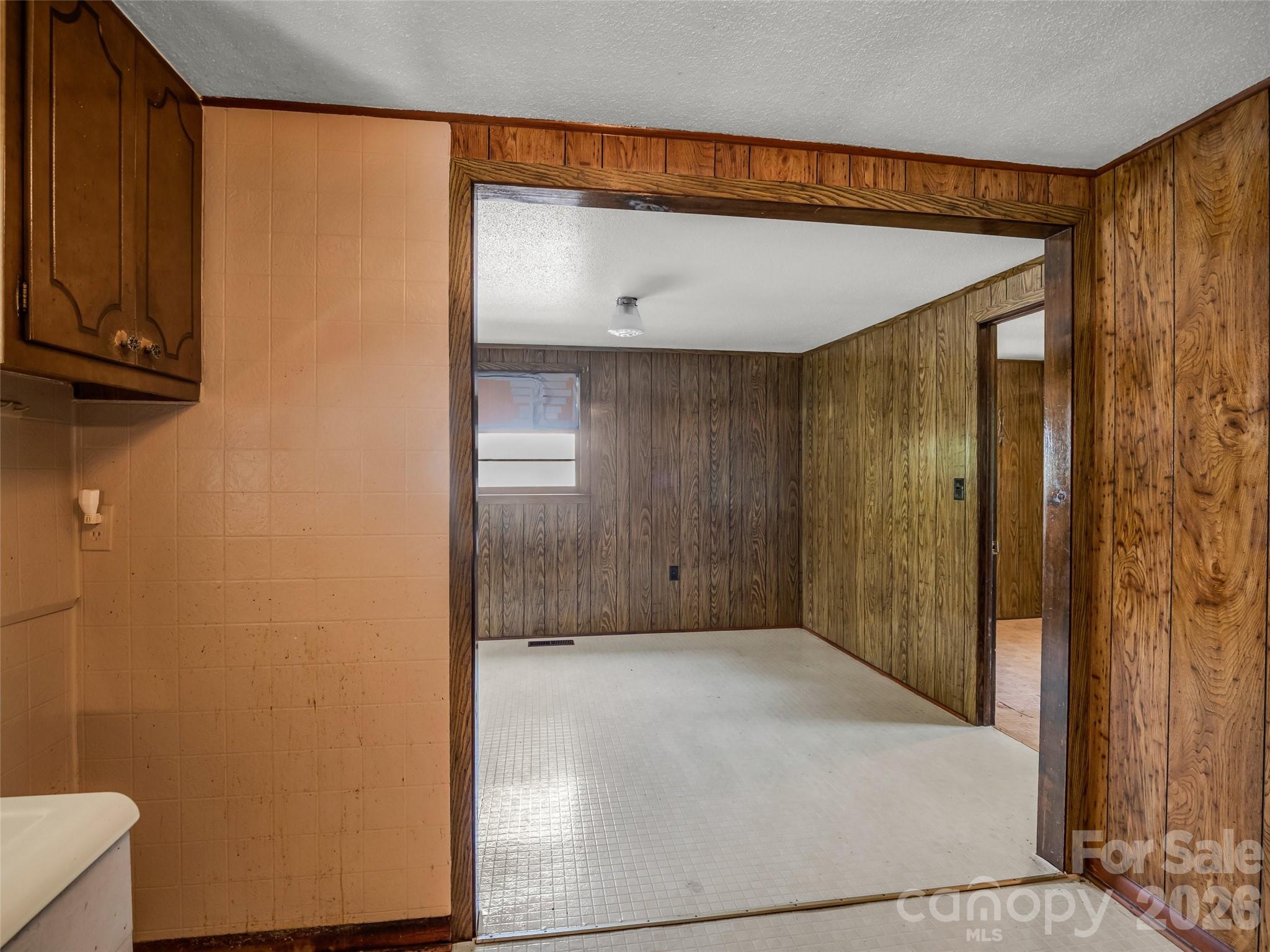 238 Howell Road Property Photo 10