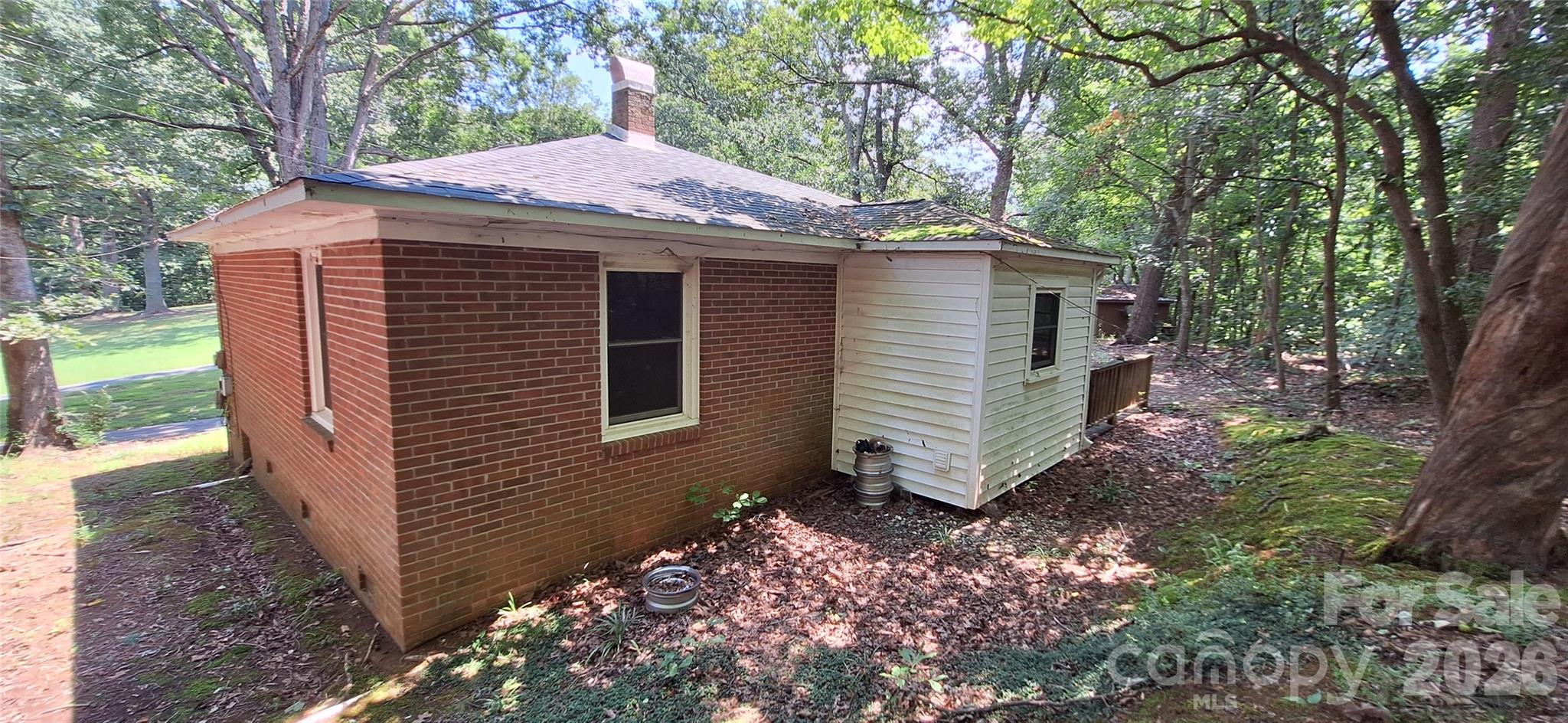 1036 Curve View Road Property Photo 6
