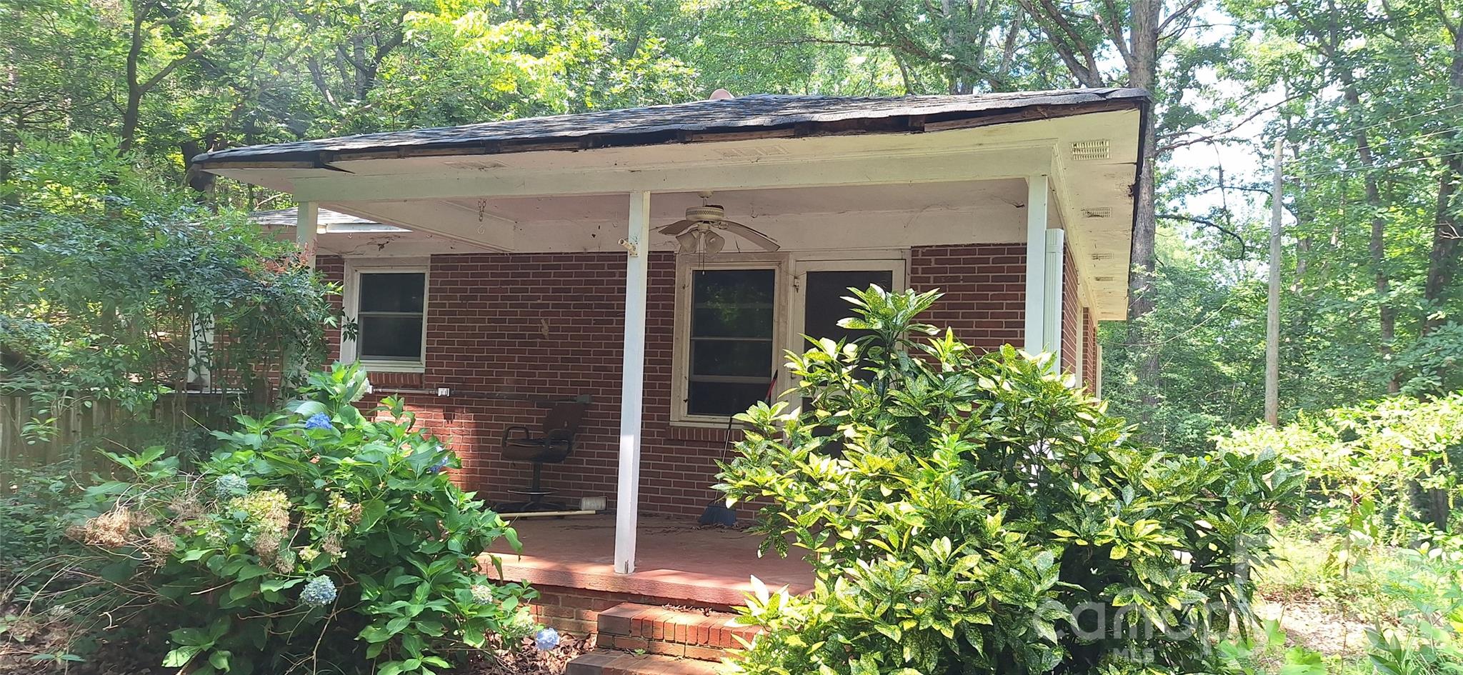1036 Curve View Road Property Photo 22