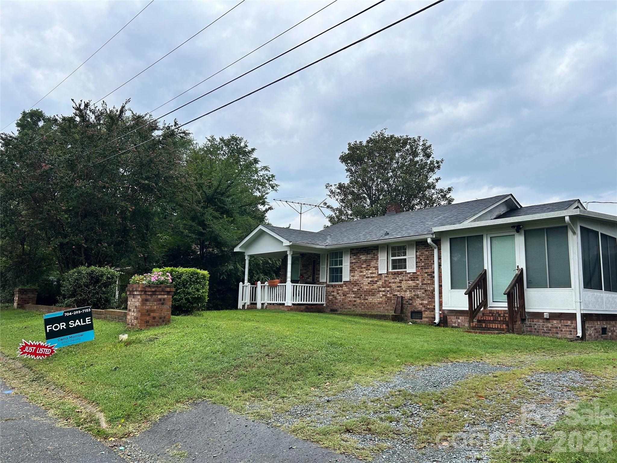 925 S Austin Road Property Photo 6