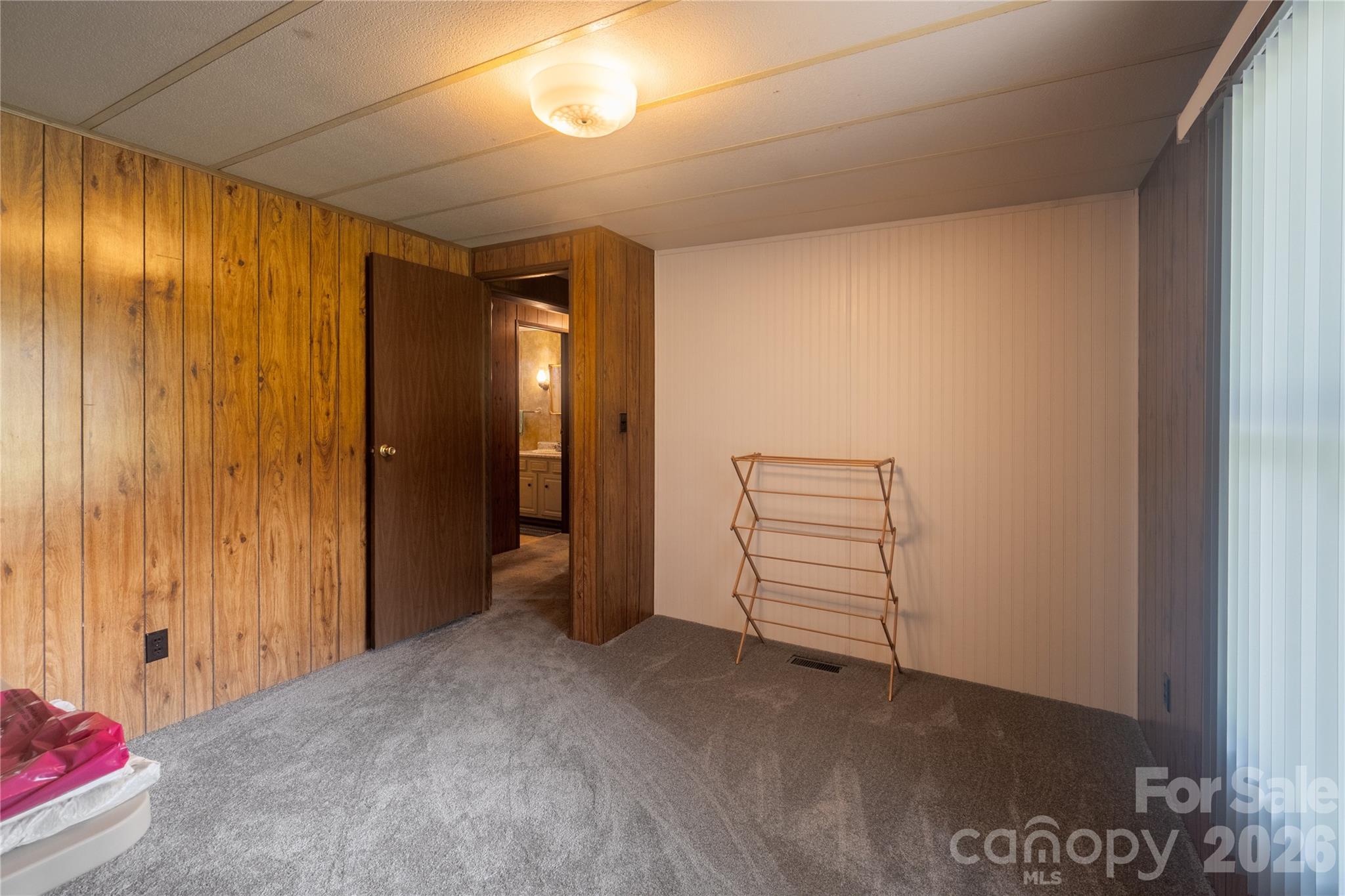 9606 Walkers Ferry Road Property Photo 18