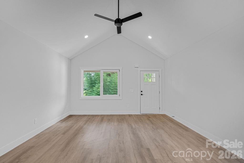 520 E Second Avenue Property Photo 6